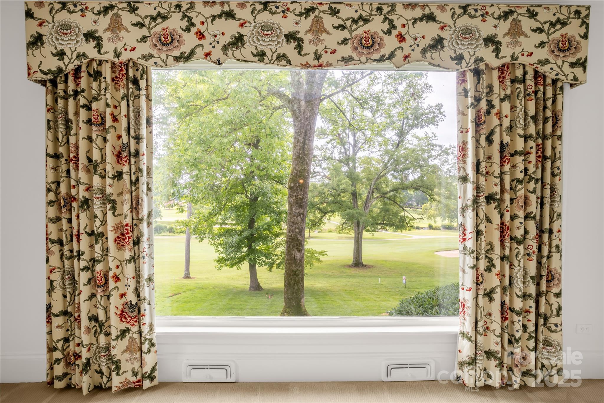 11 Pine Tree Road Property Photo 7