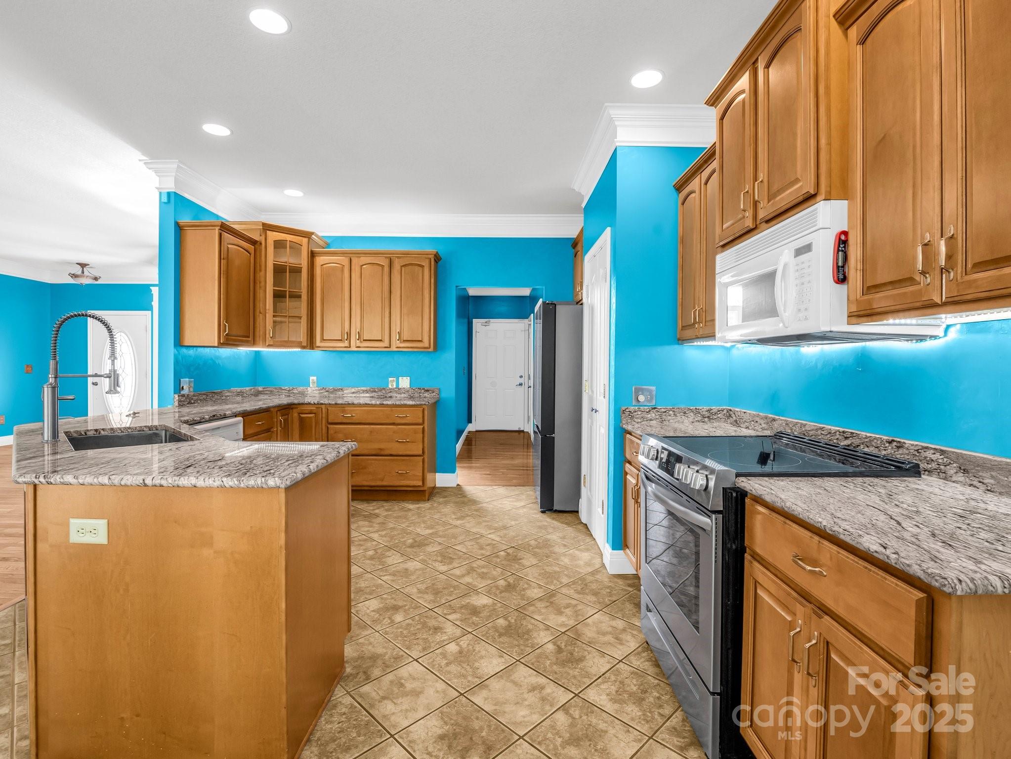 124 Shadow View Drive Property Photo 8