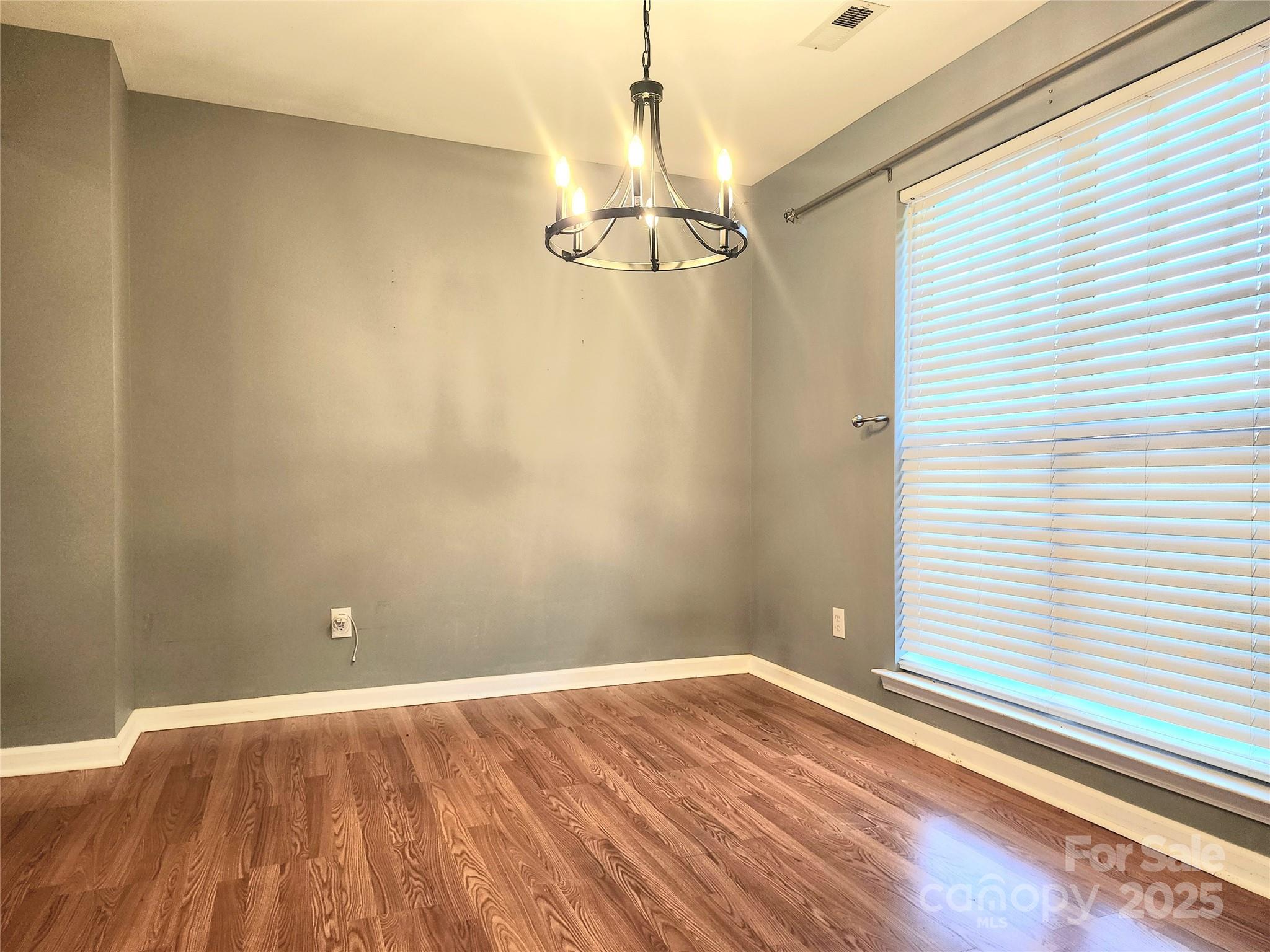 3108 Leicester Drive Property Photo 6