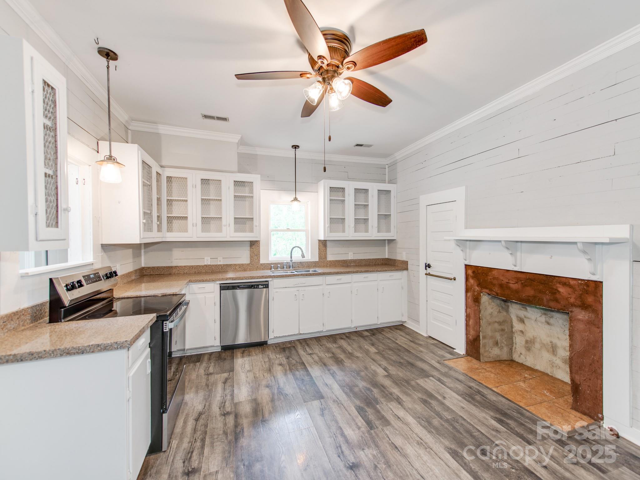 3607 Austin Road Property Photo 6