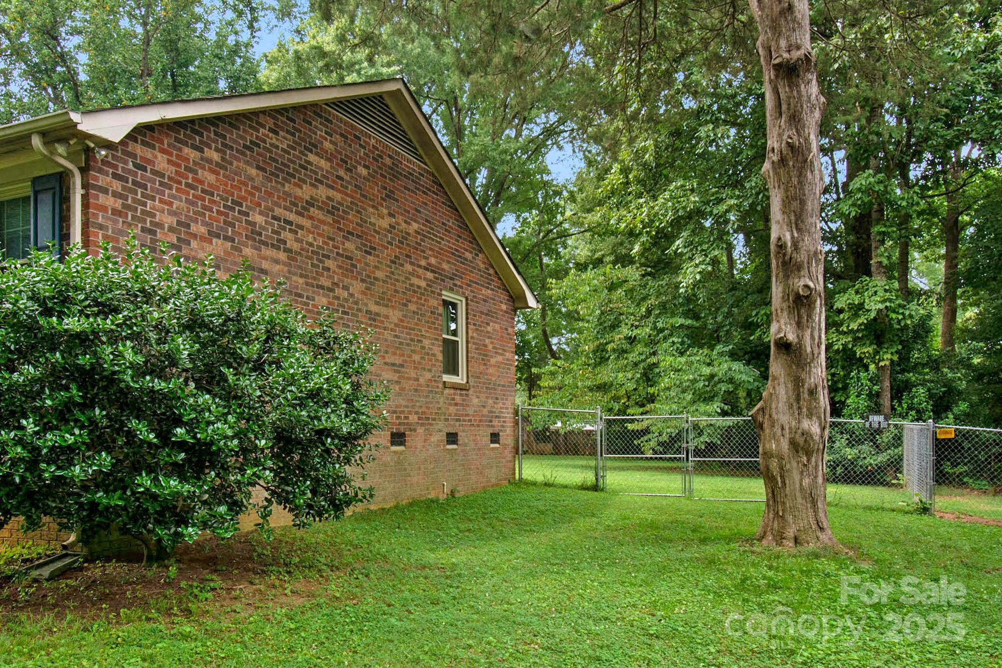 6039 Donna Drive Property Photo 19