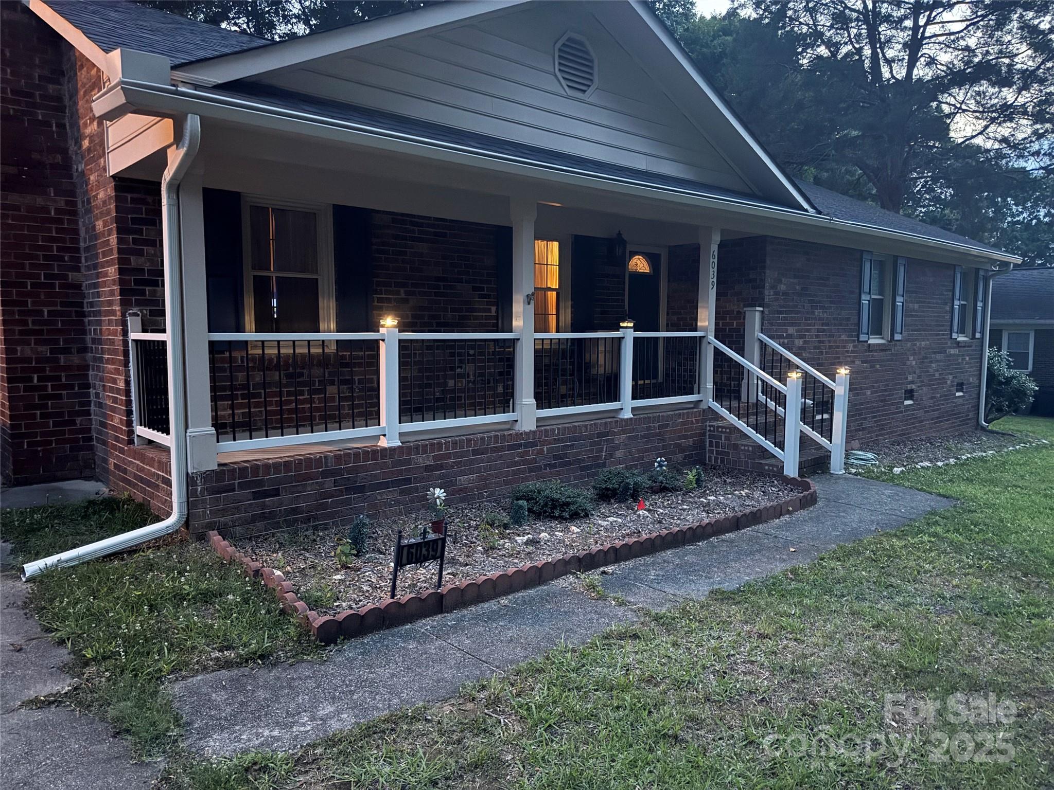 6039 Donna Drive Property Photo 27