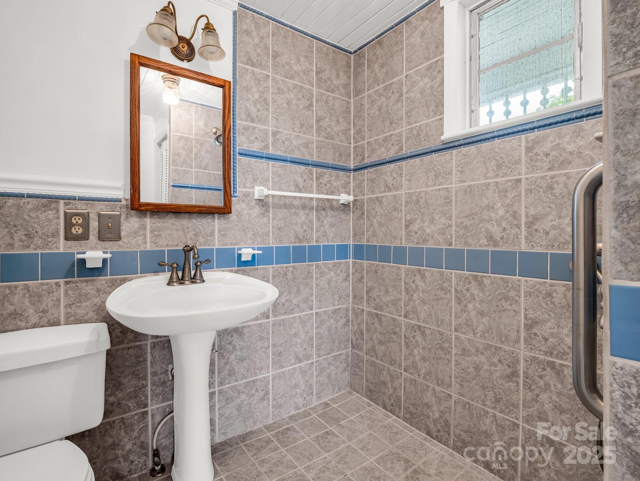 1111 Bills Creek Road Property Photo 16