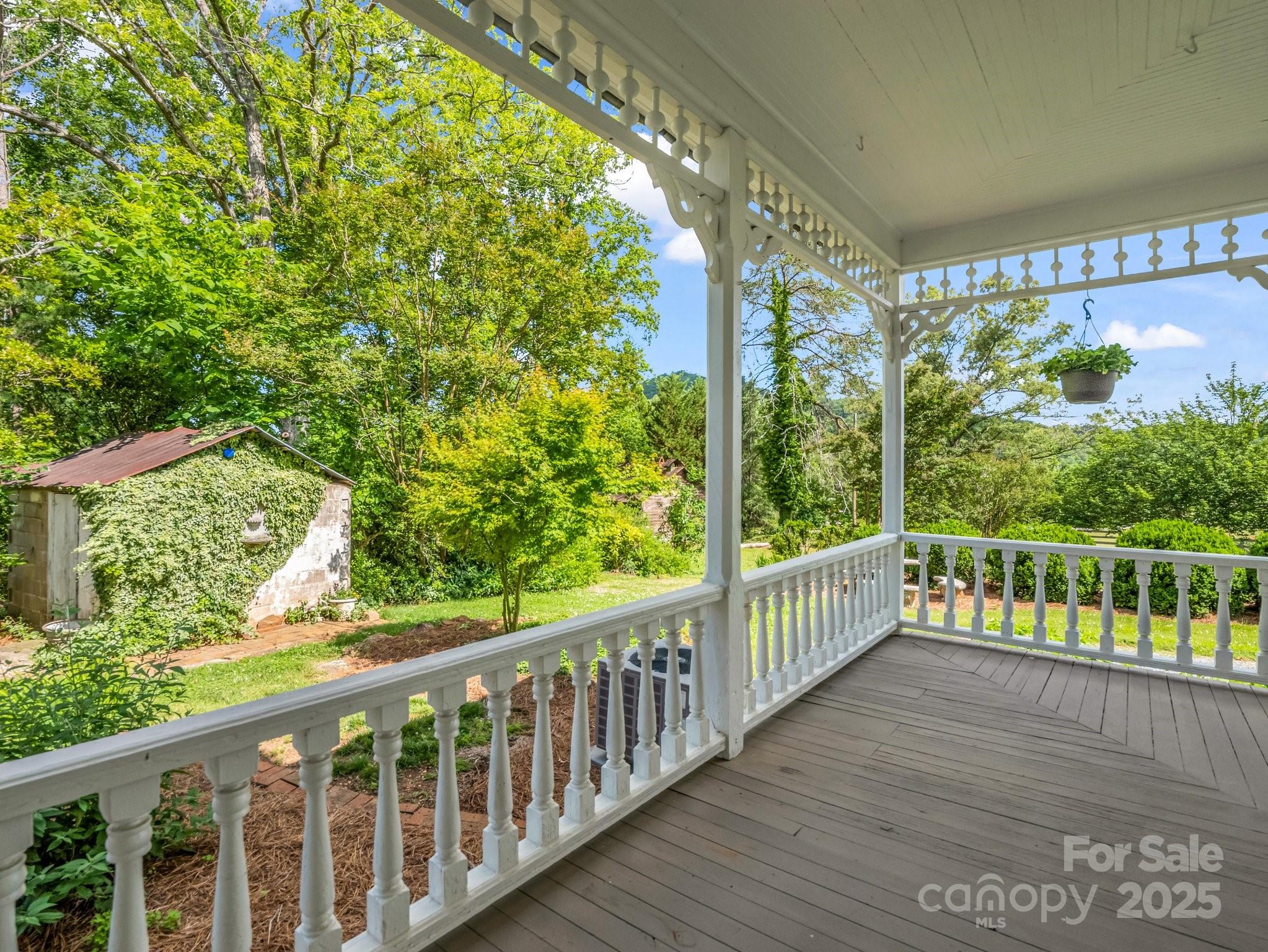 1111 Bills Creek Road Property Photo 29
