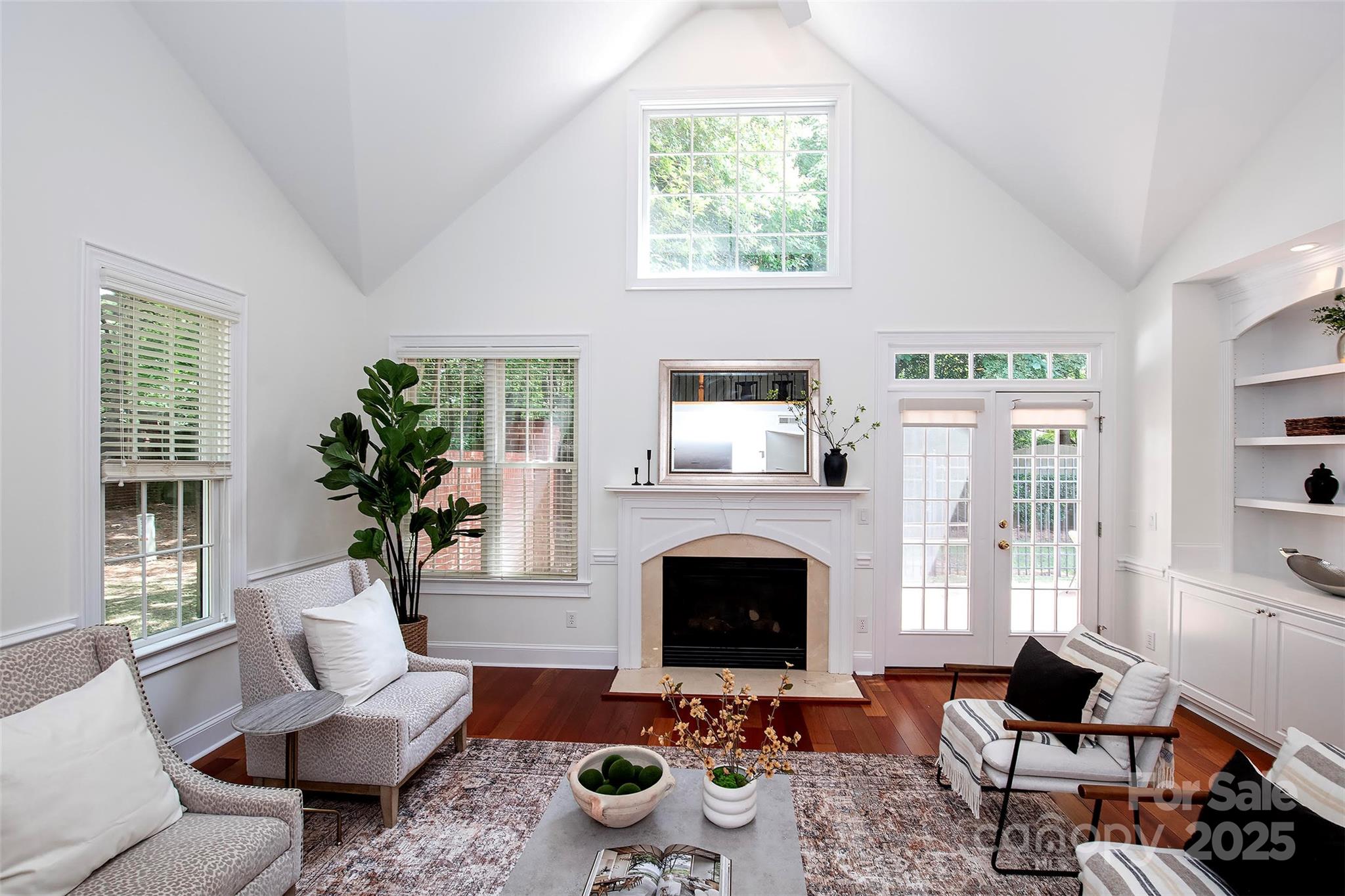 7554 Bluestar Lane Property Photo 5