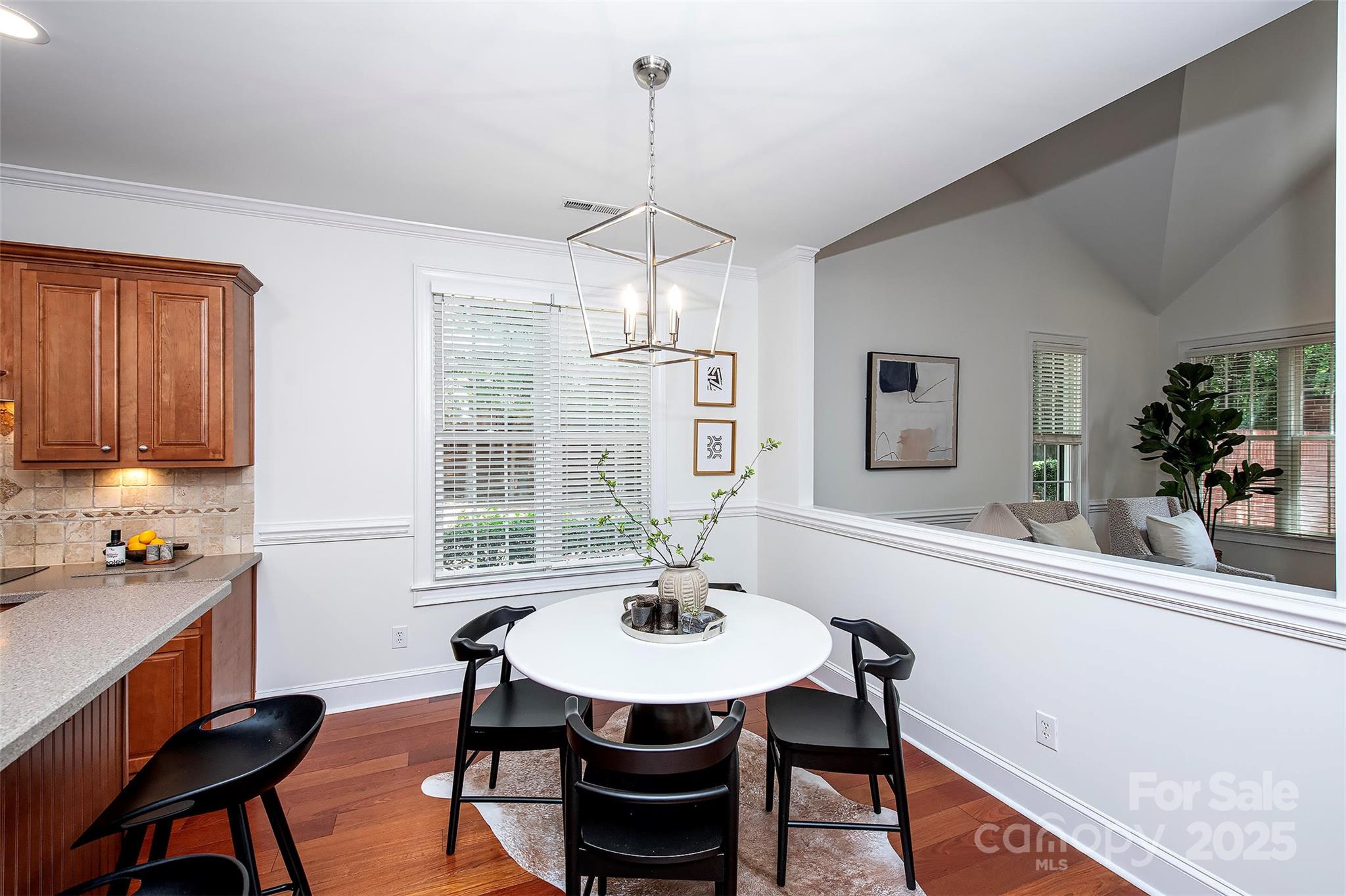 7554 Bluestar Lane Property Photo 11