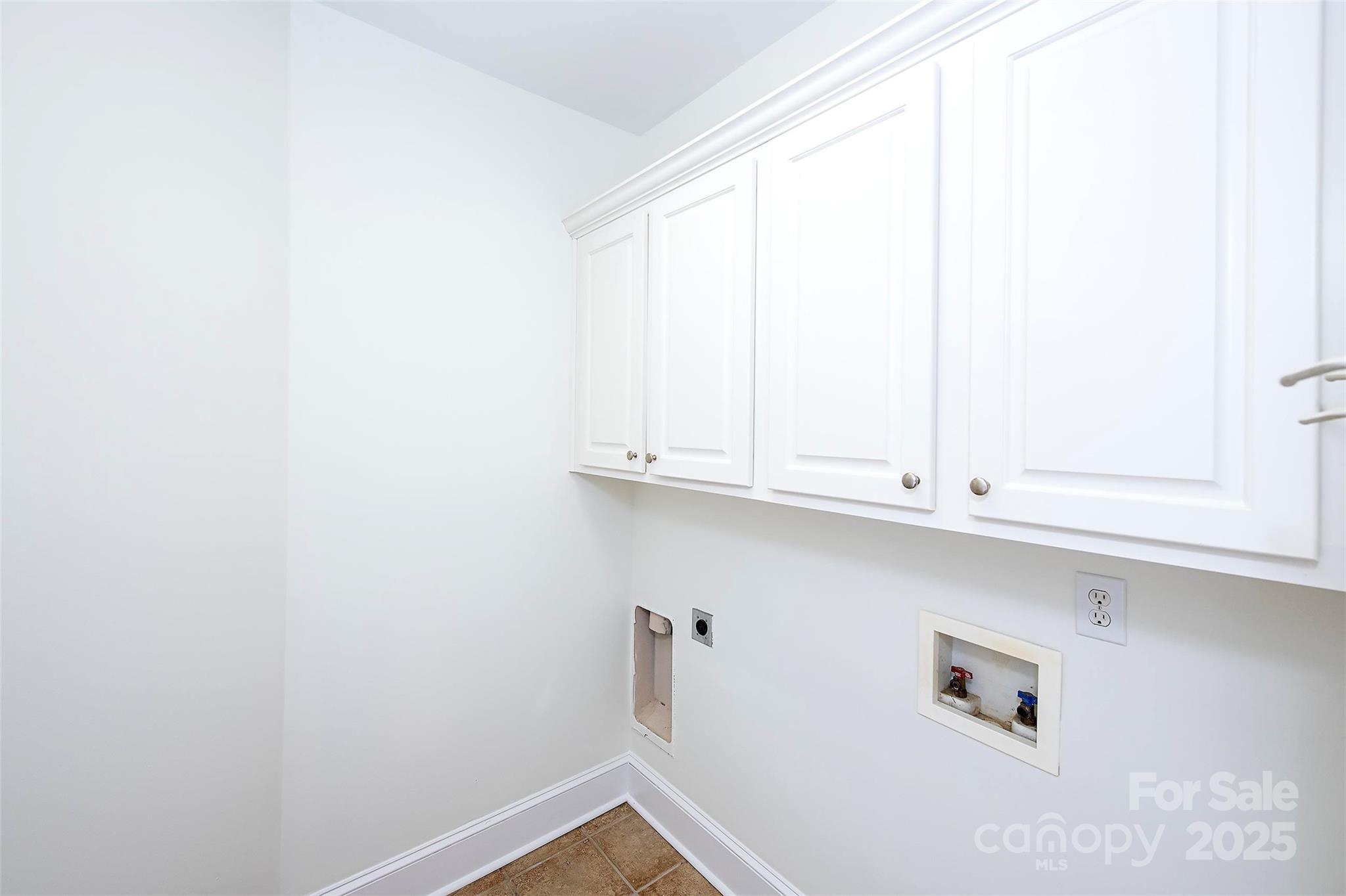 7554 Bluestar Lane Property Photo 14