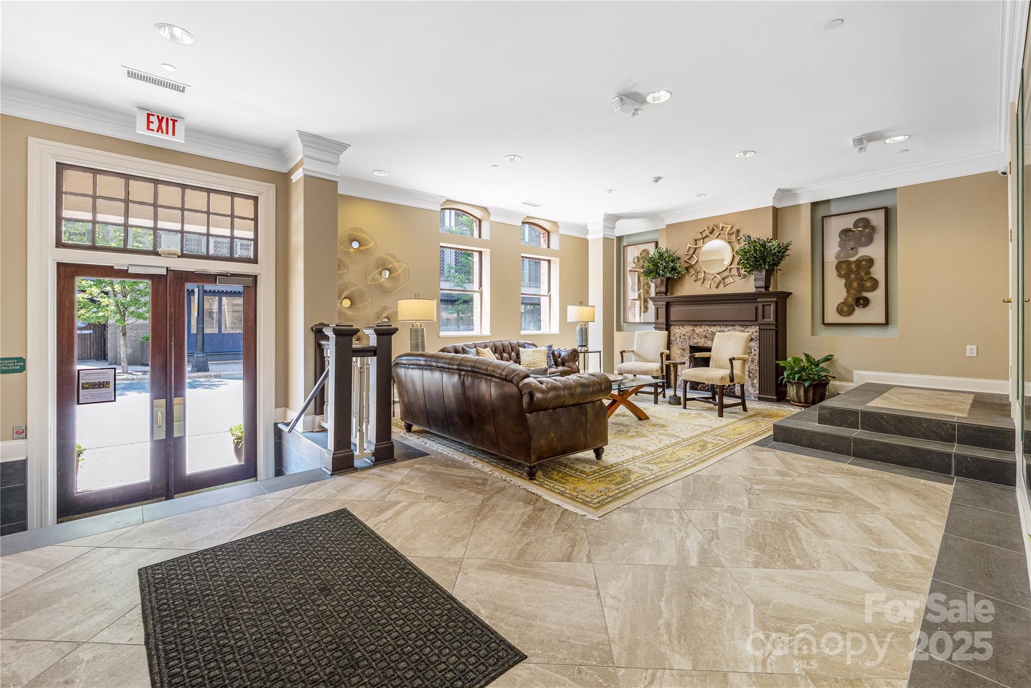 229 N Church Street 100 Property Photo 3