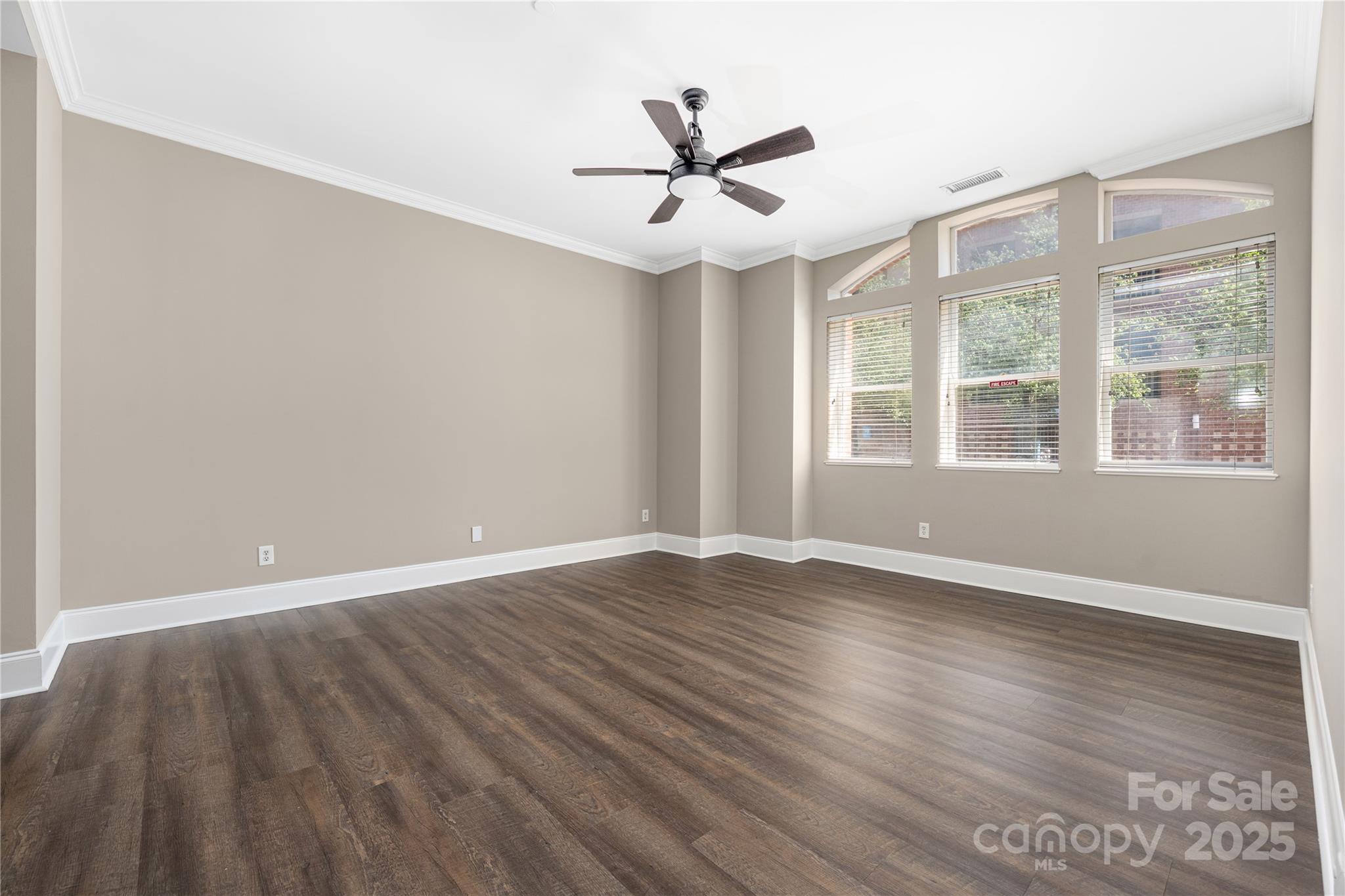 229 N Church Street 100 Property Photo 6