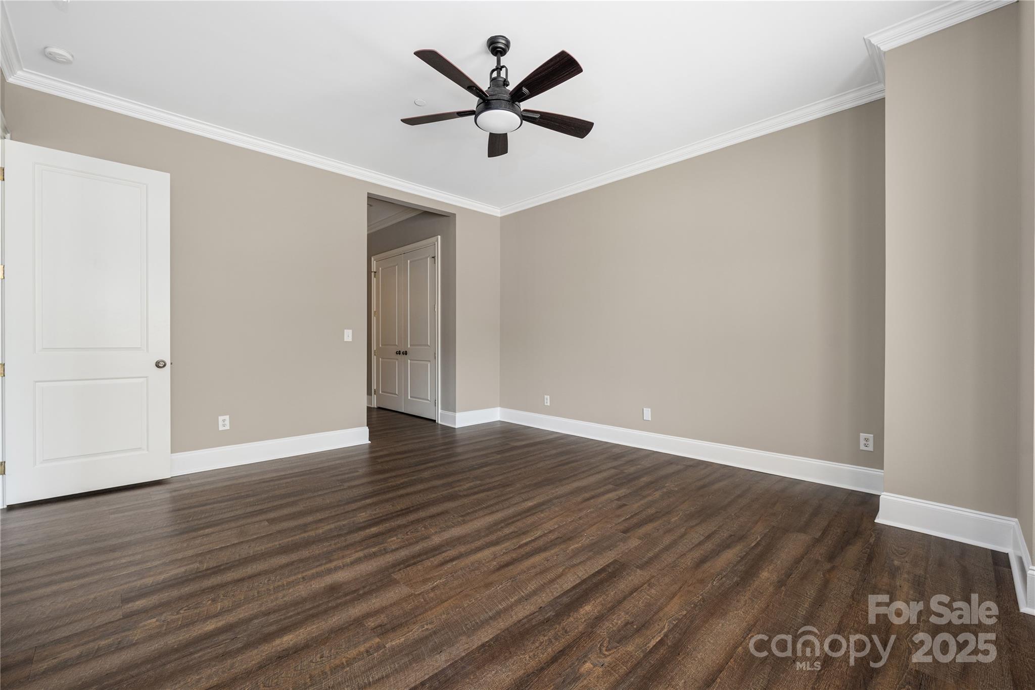 229 N Church Street 100 Property Photo 8