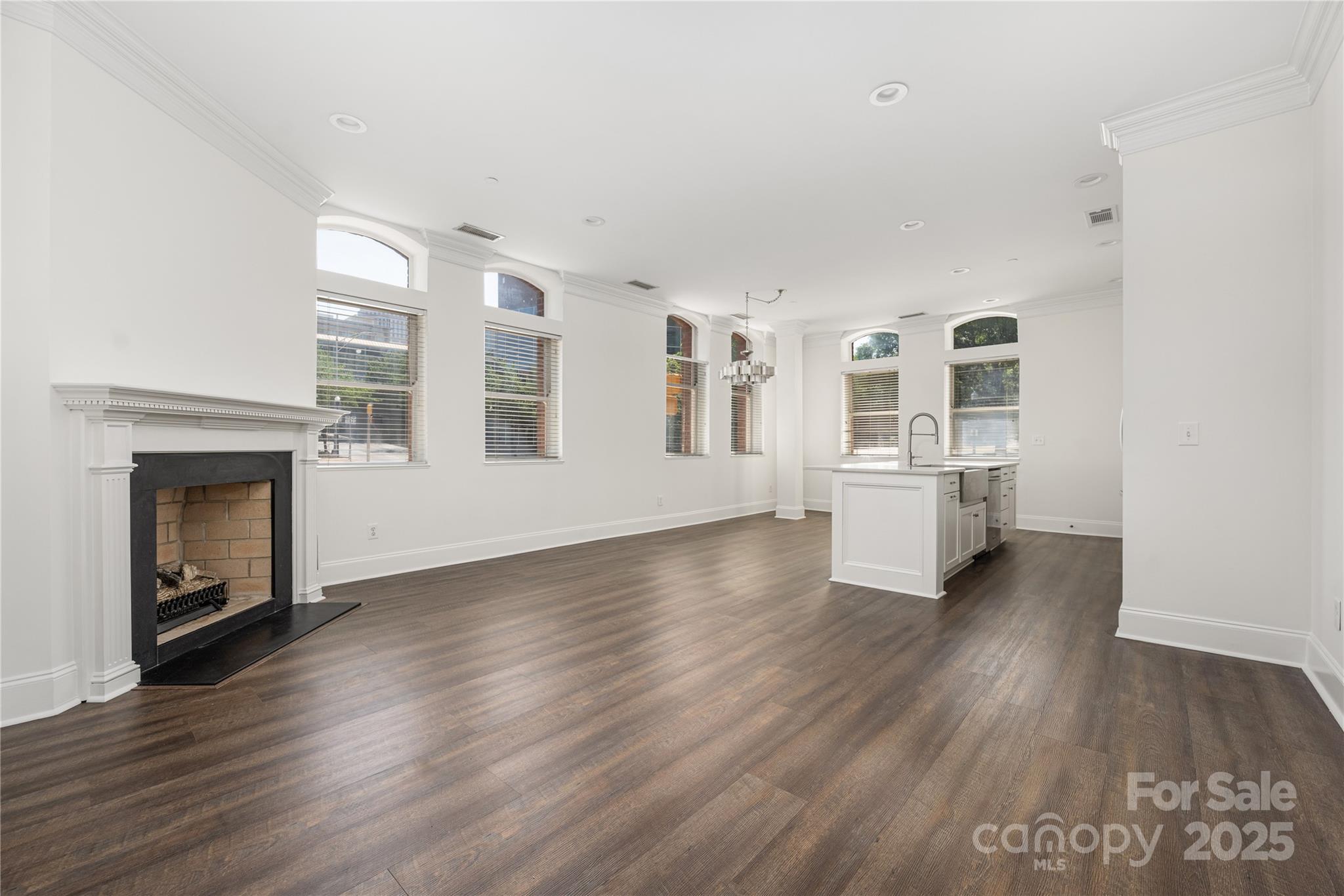 229 N Church Street 100 Property Photo 20