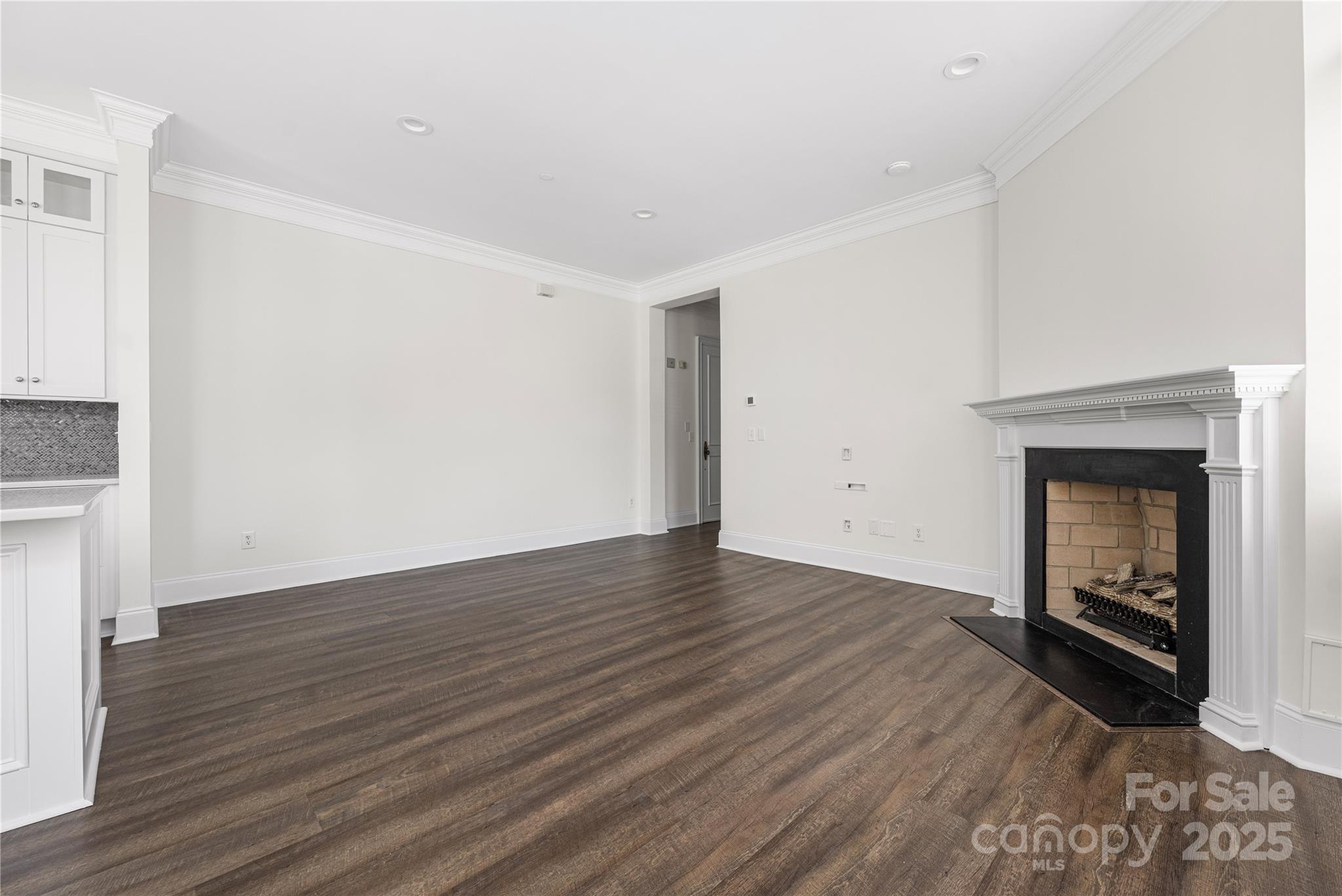 229 N Church Street 100 Property Photo 22