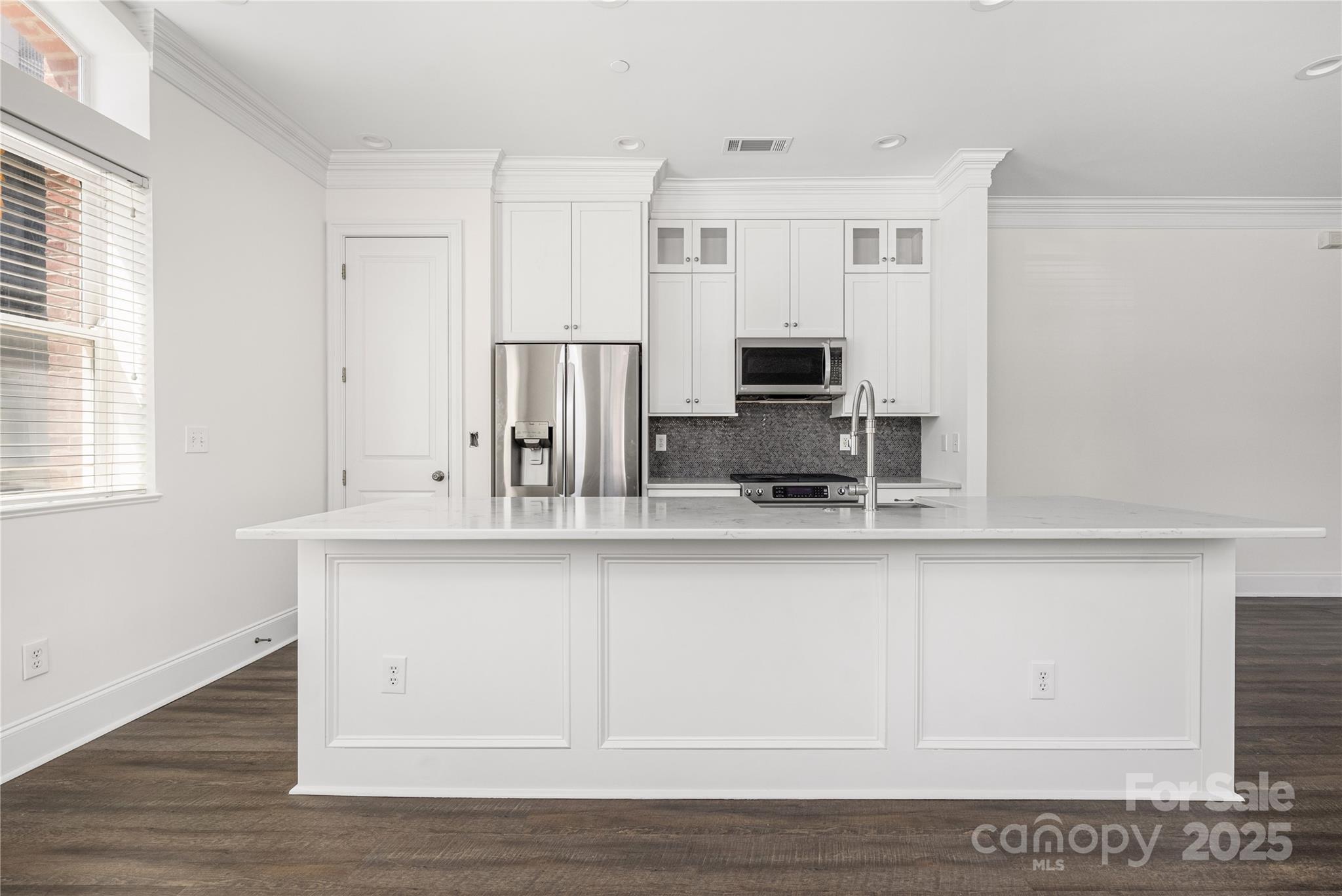 229 N Church Street 100 Property Photo 25