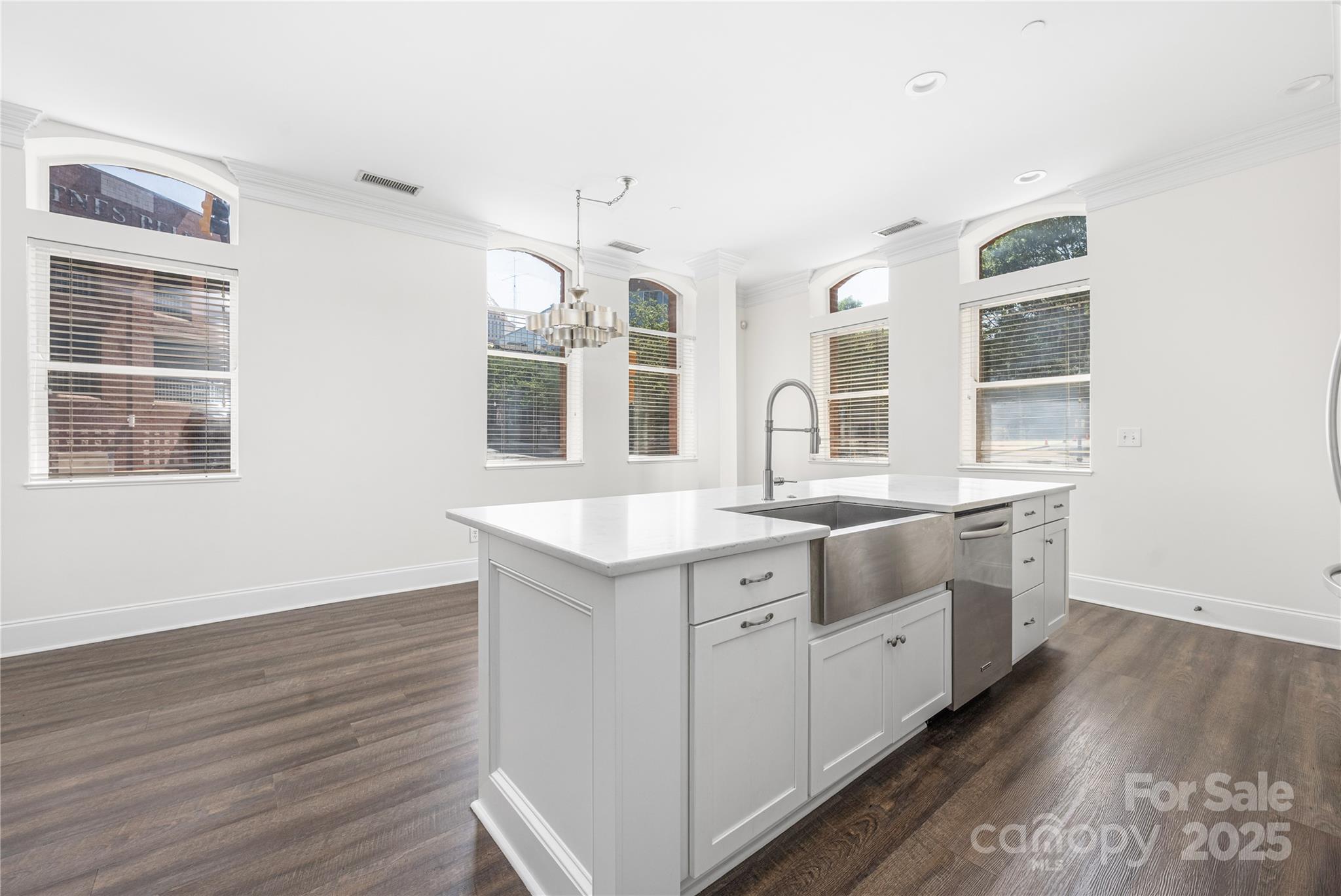 229 N Church Street 100 Property Photo 27