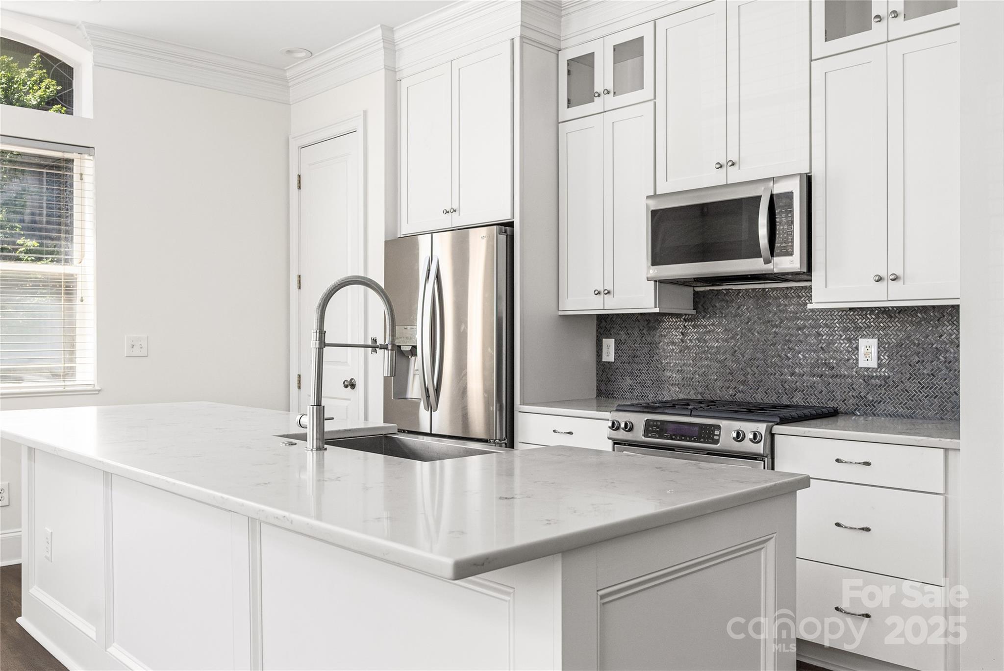 229 N Church Street 100 Property Photo 29