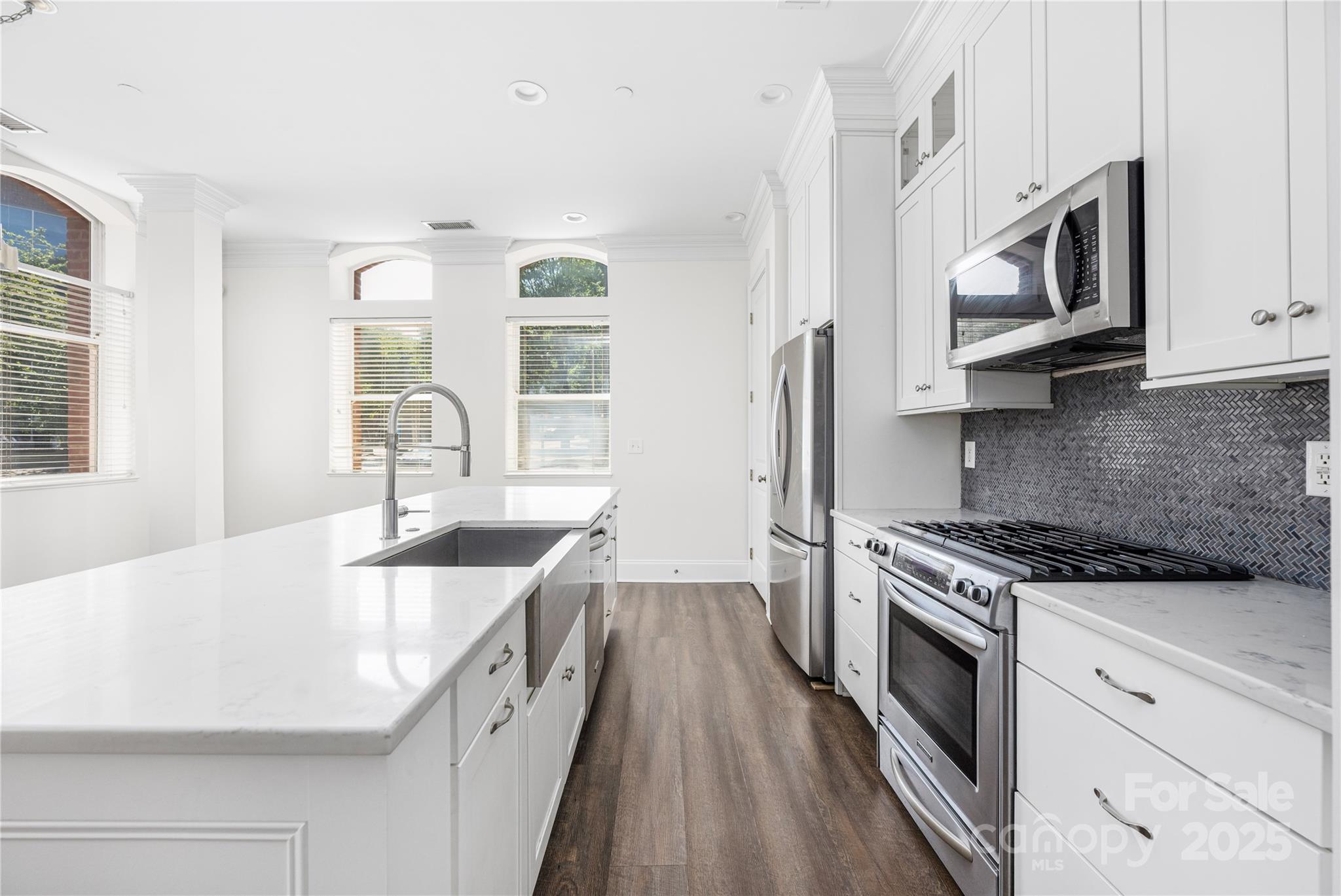 229 N Church Street 100 Property Photo 30