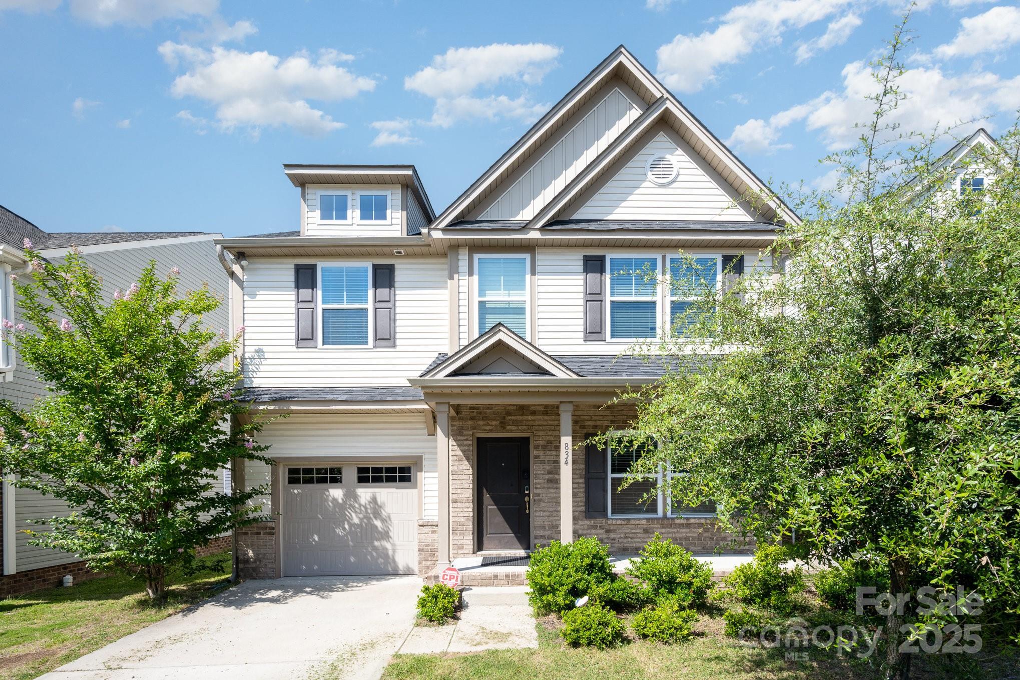 834 Von Buren Boulevard Property Photo 1