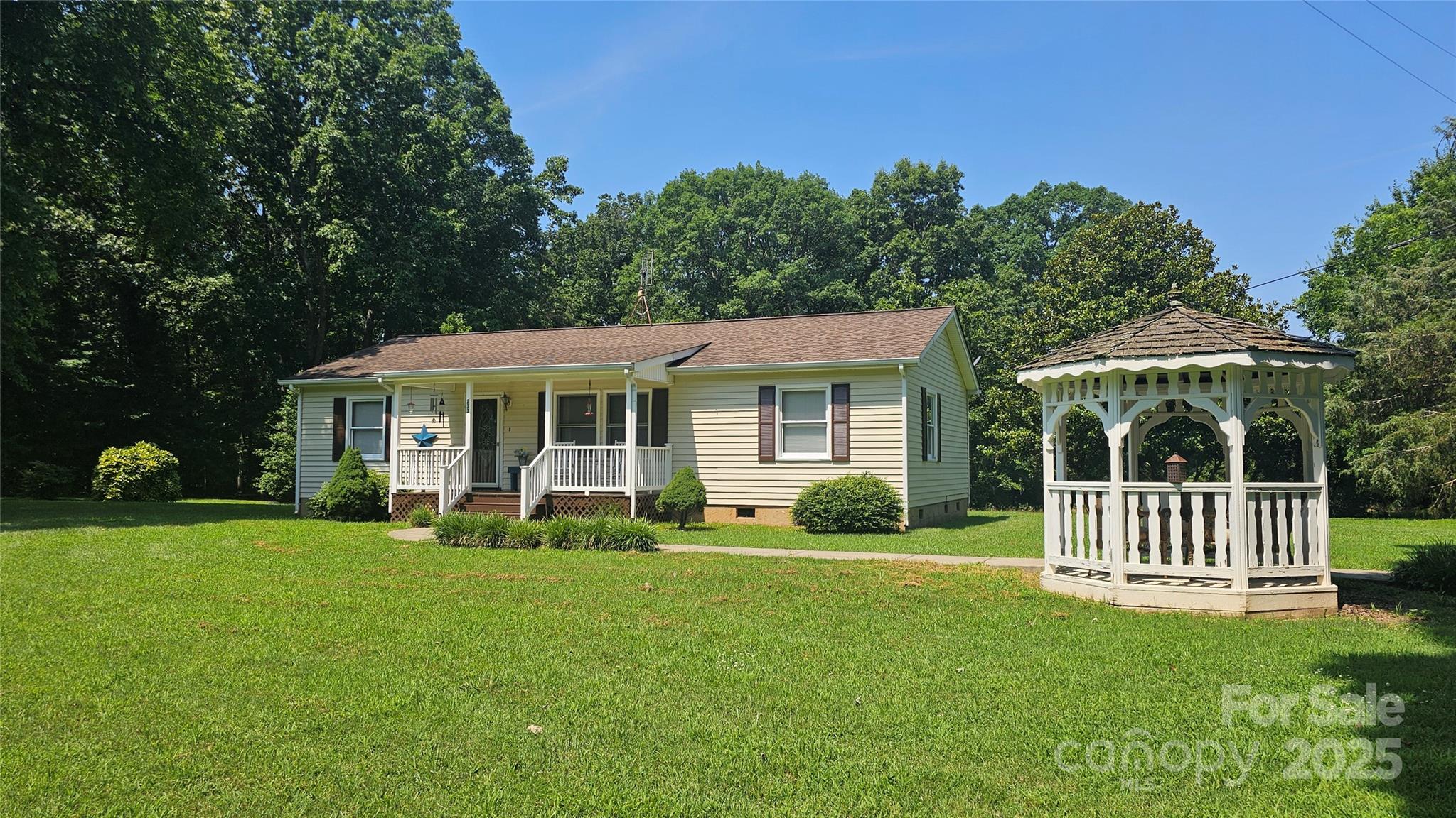 233 Hicks Road Property Photo 1