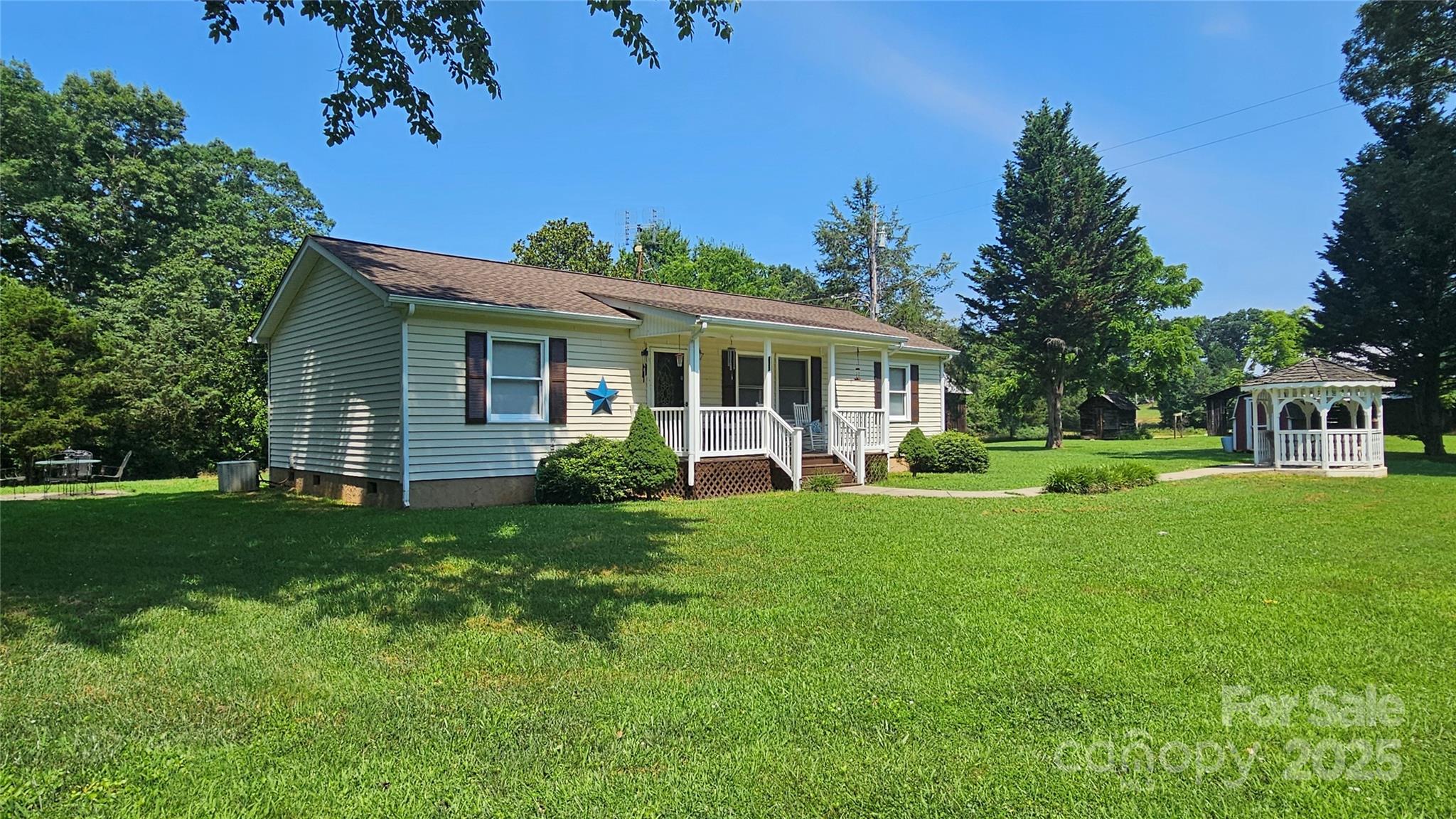 233 Hicks Road Property Photo 5