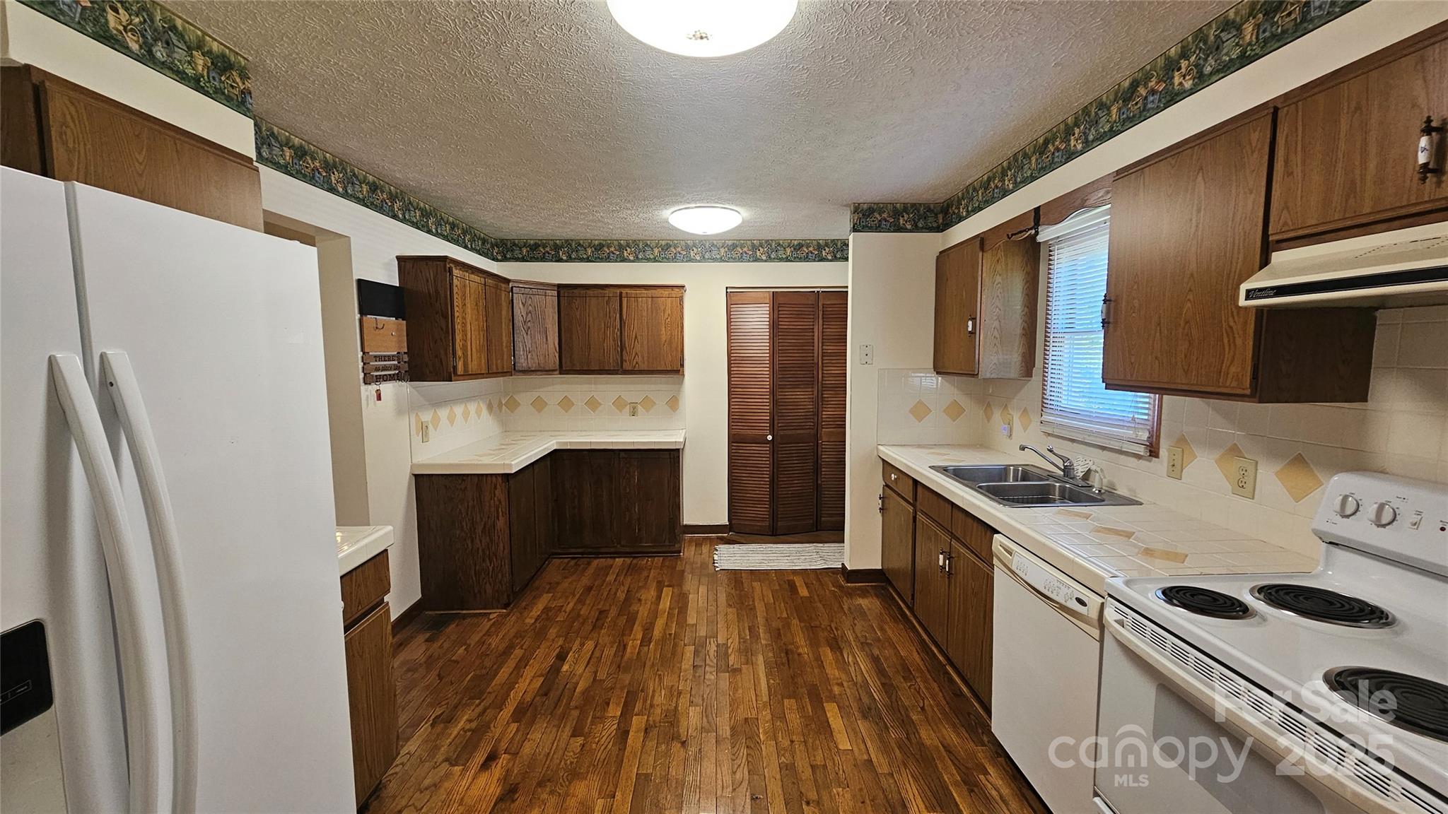 233 Hicks Road Property Photo 28