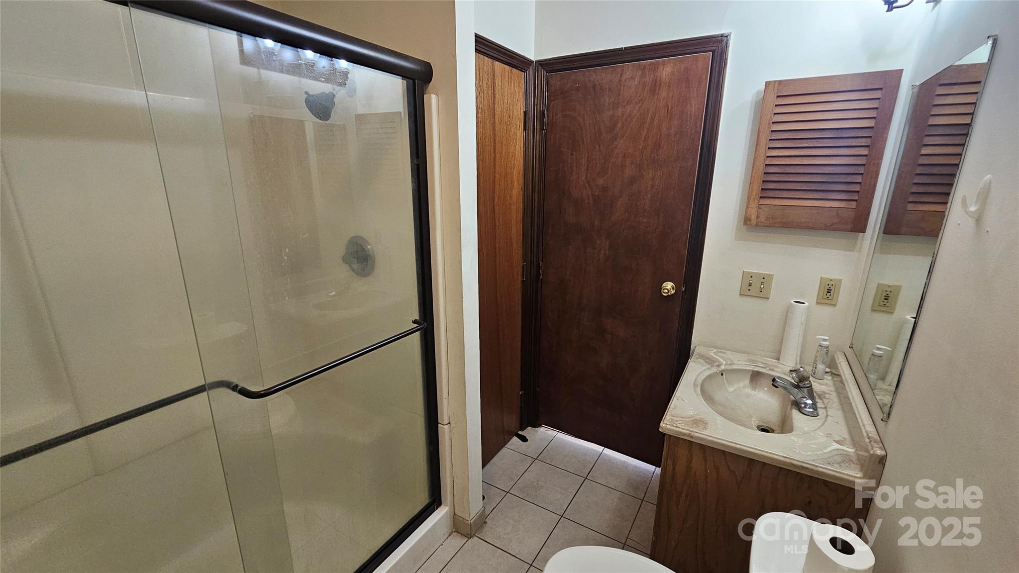 233 Hicks Road Property Photo 37