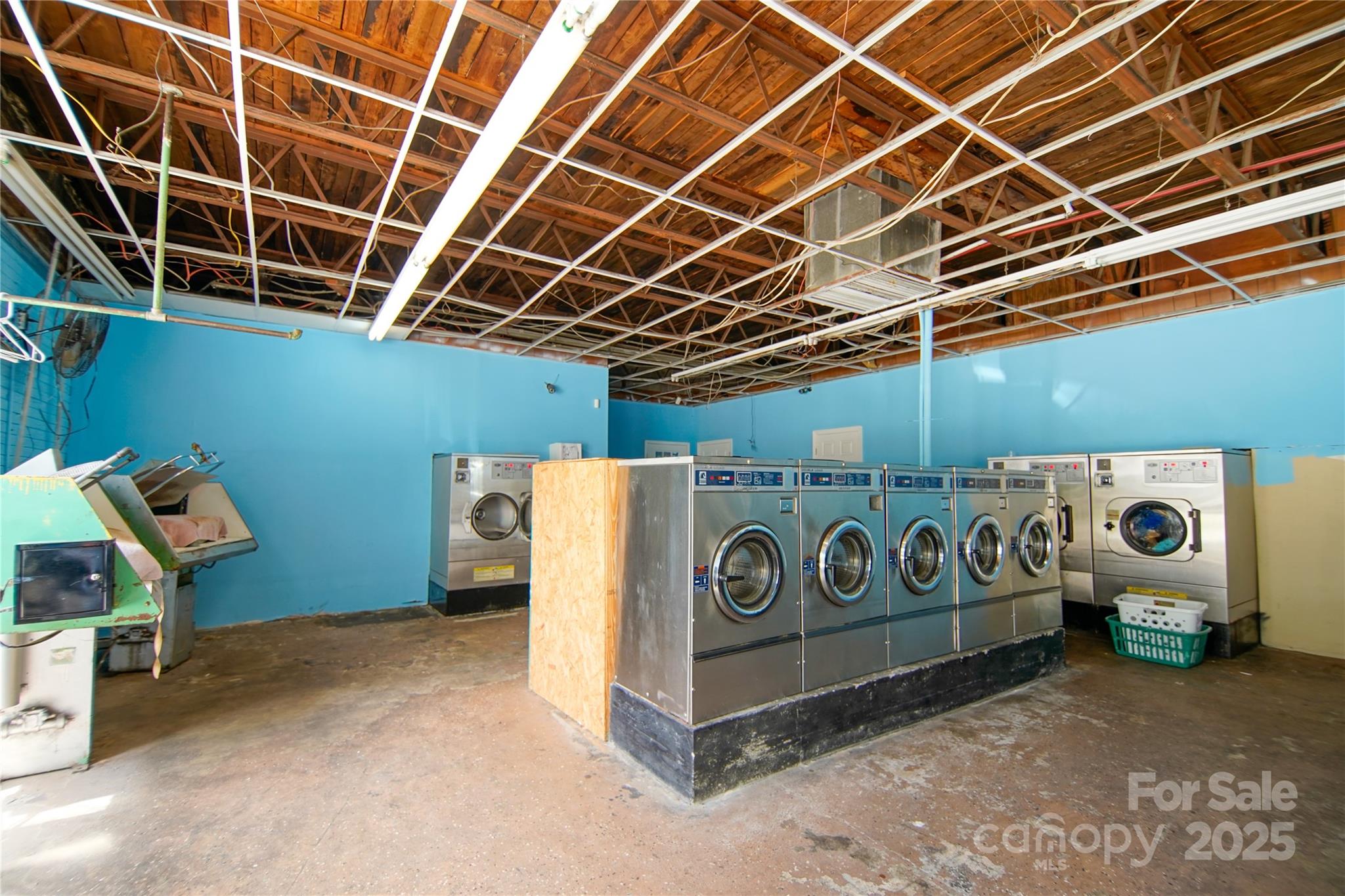 192 Columbia Street Property Photo 7