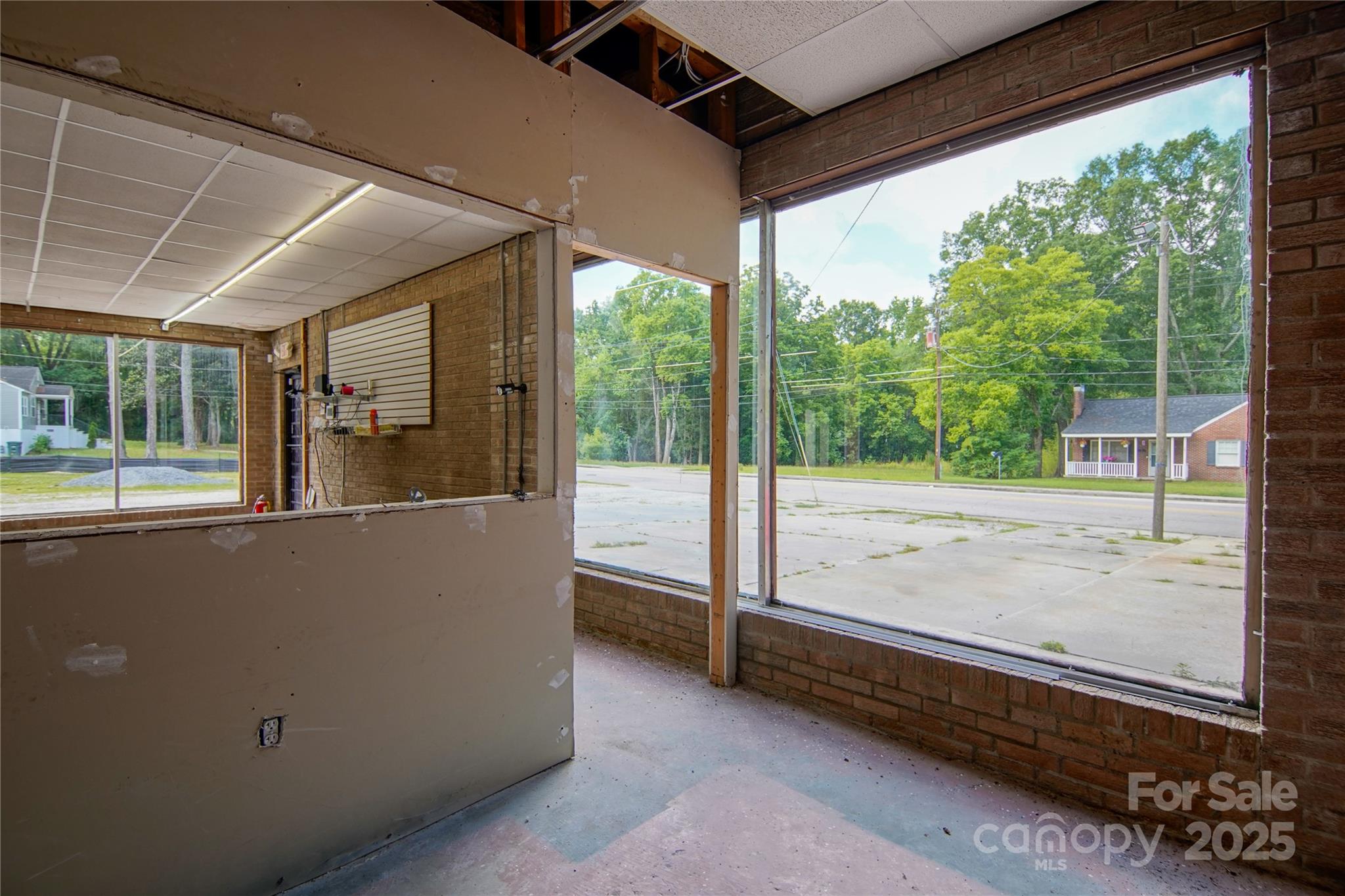192 Columbia Street Property Photo 14