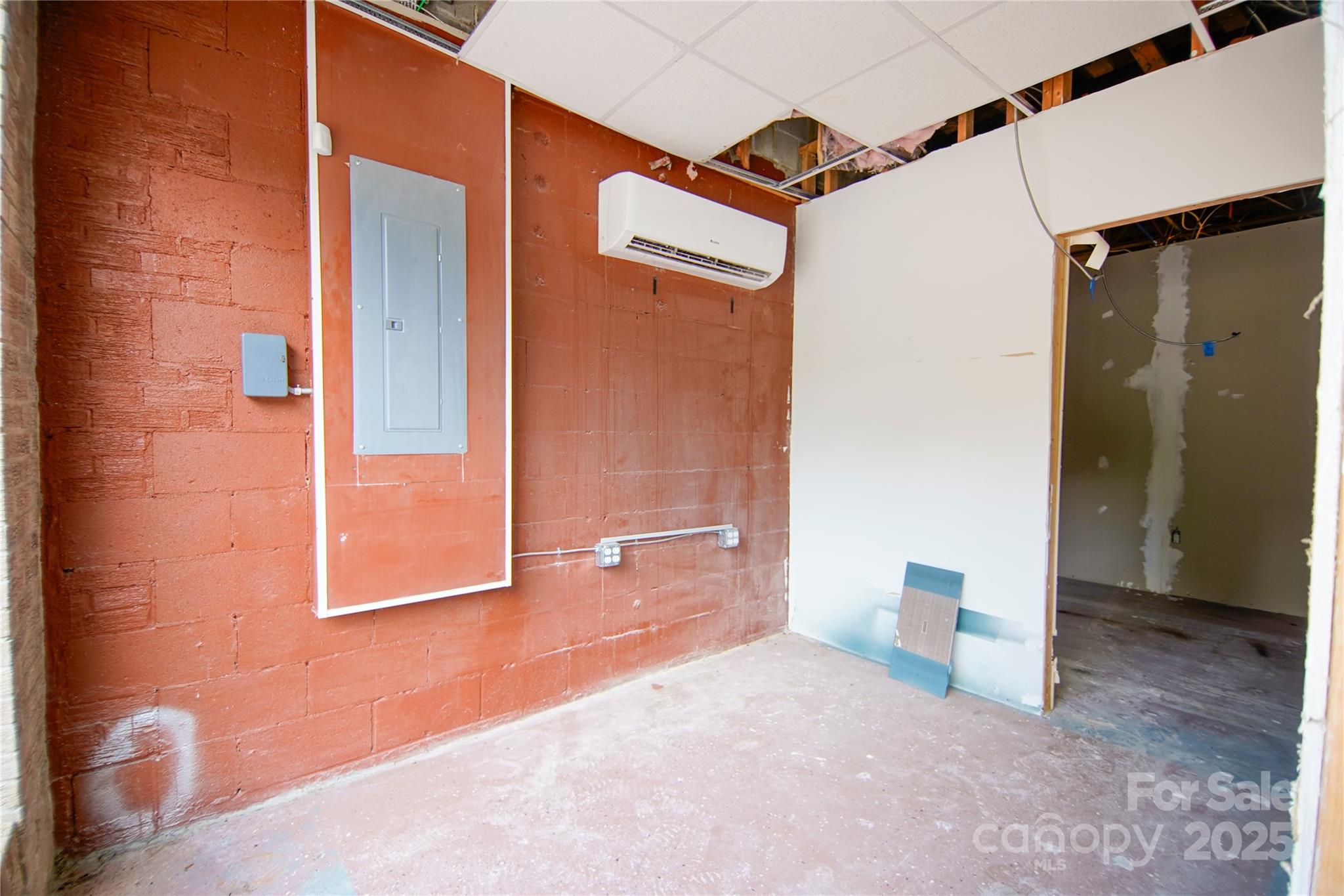 192 Columbia Street Property Photo 15