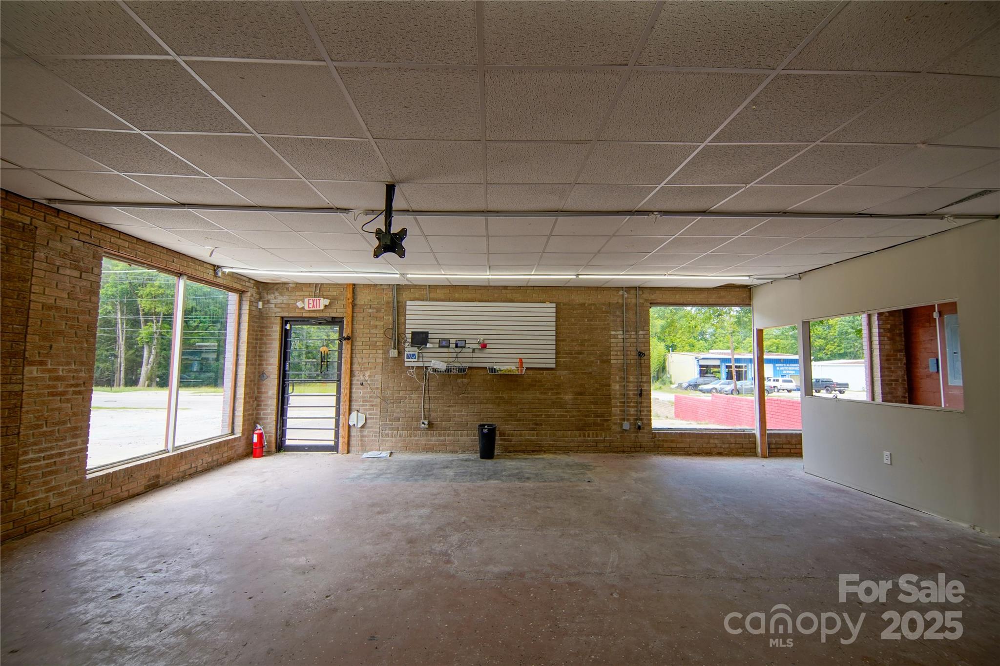 192 Columbia Street Property Photo 17