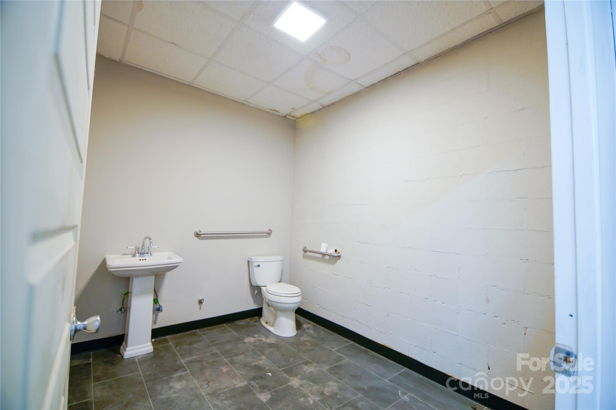 192 Columbia Street Property Photo 26