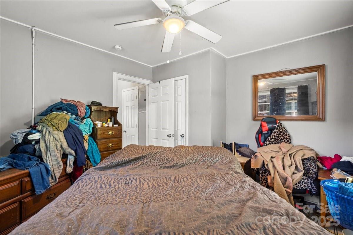 921 N Jackson Street Property Photo 22