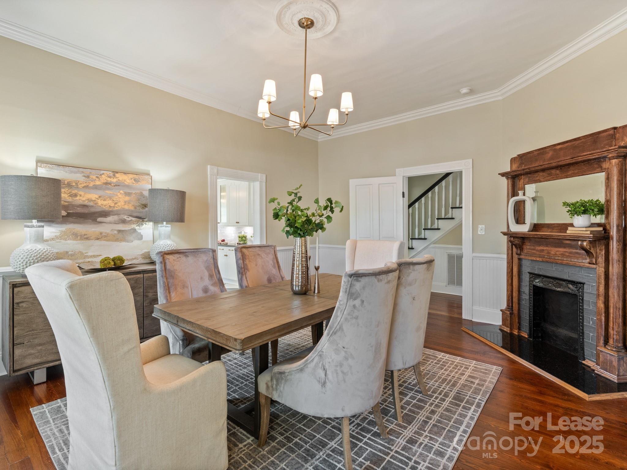 402 S Chester Street Property Photo 18