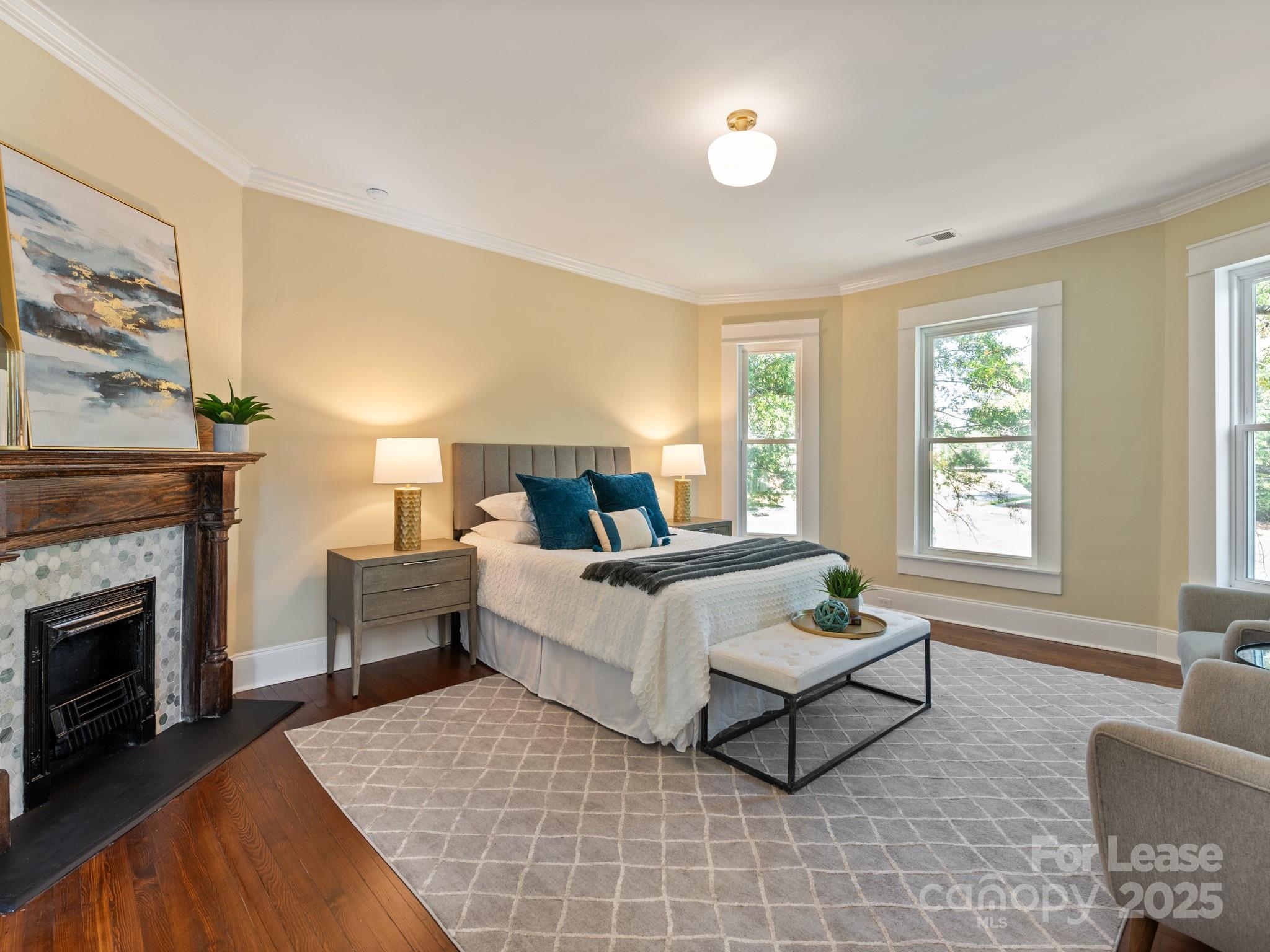 402 S Chester Street Property Photo 33