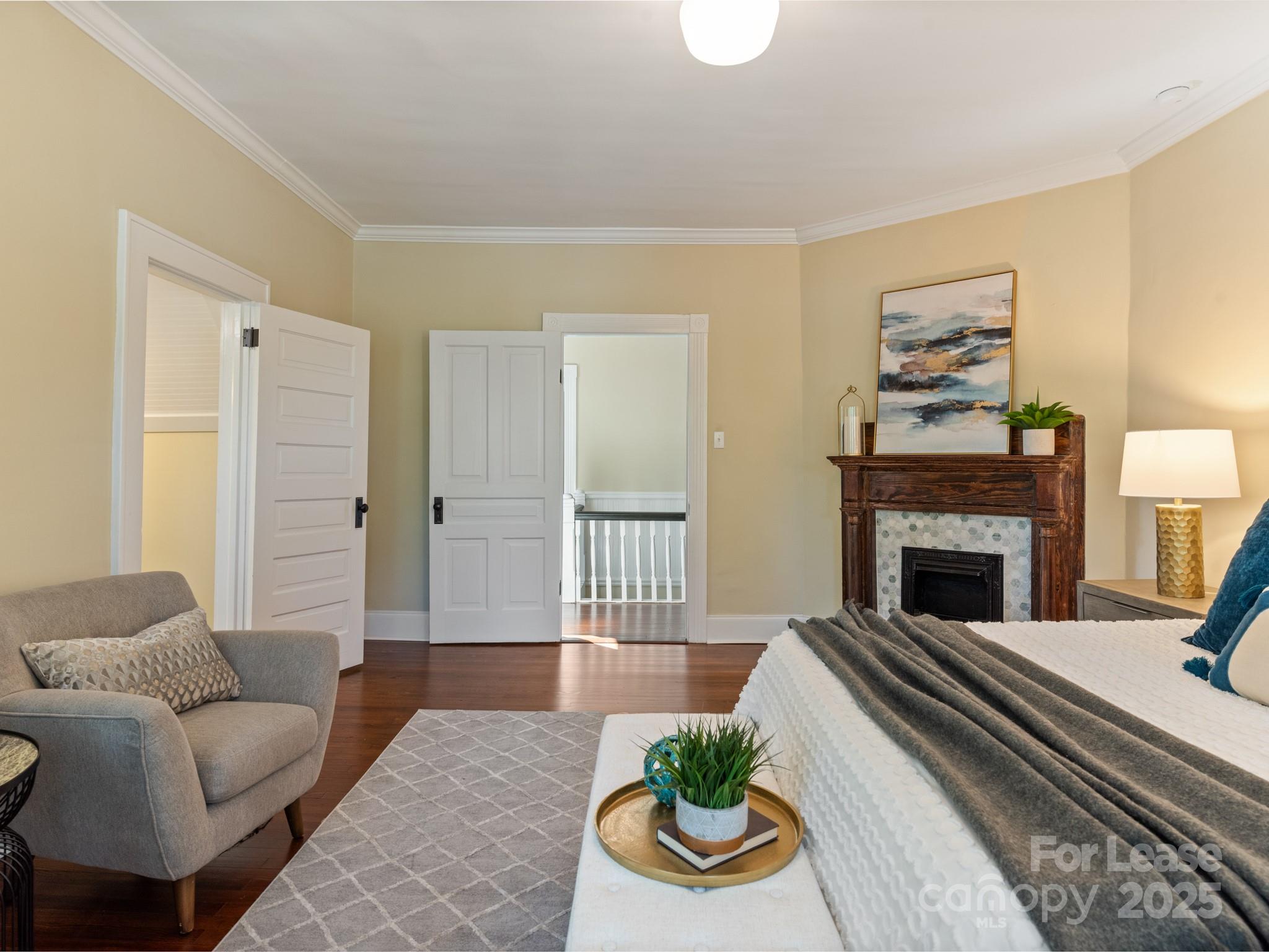 402 S Chester Street Property Photo 34