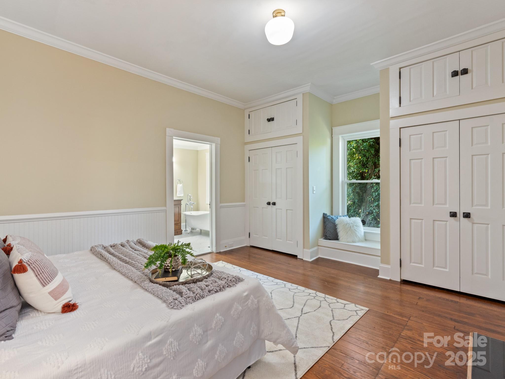 402 S Chester Street Property Photo 14