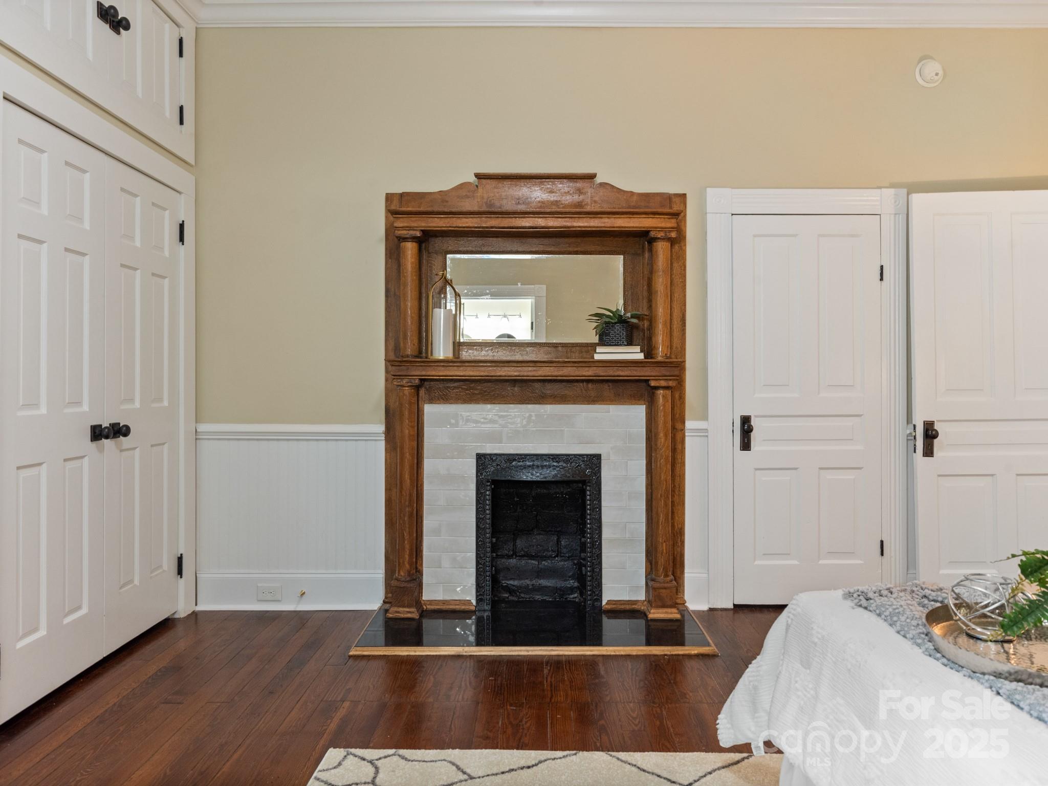 402 S Chester Street Property Photo 17