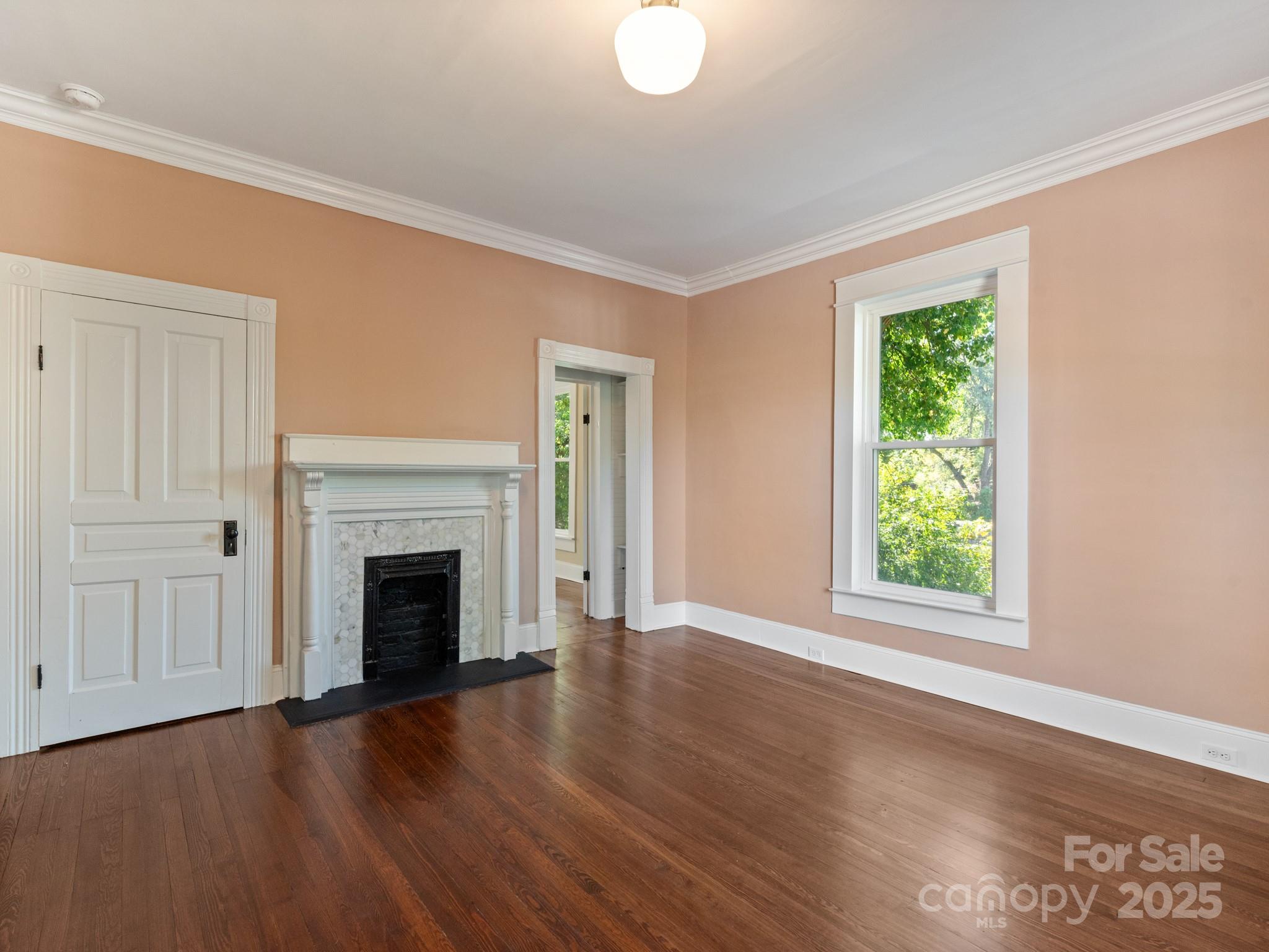 402 S Chester Street Property Photo 29