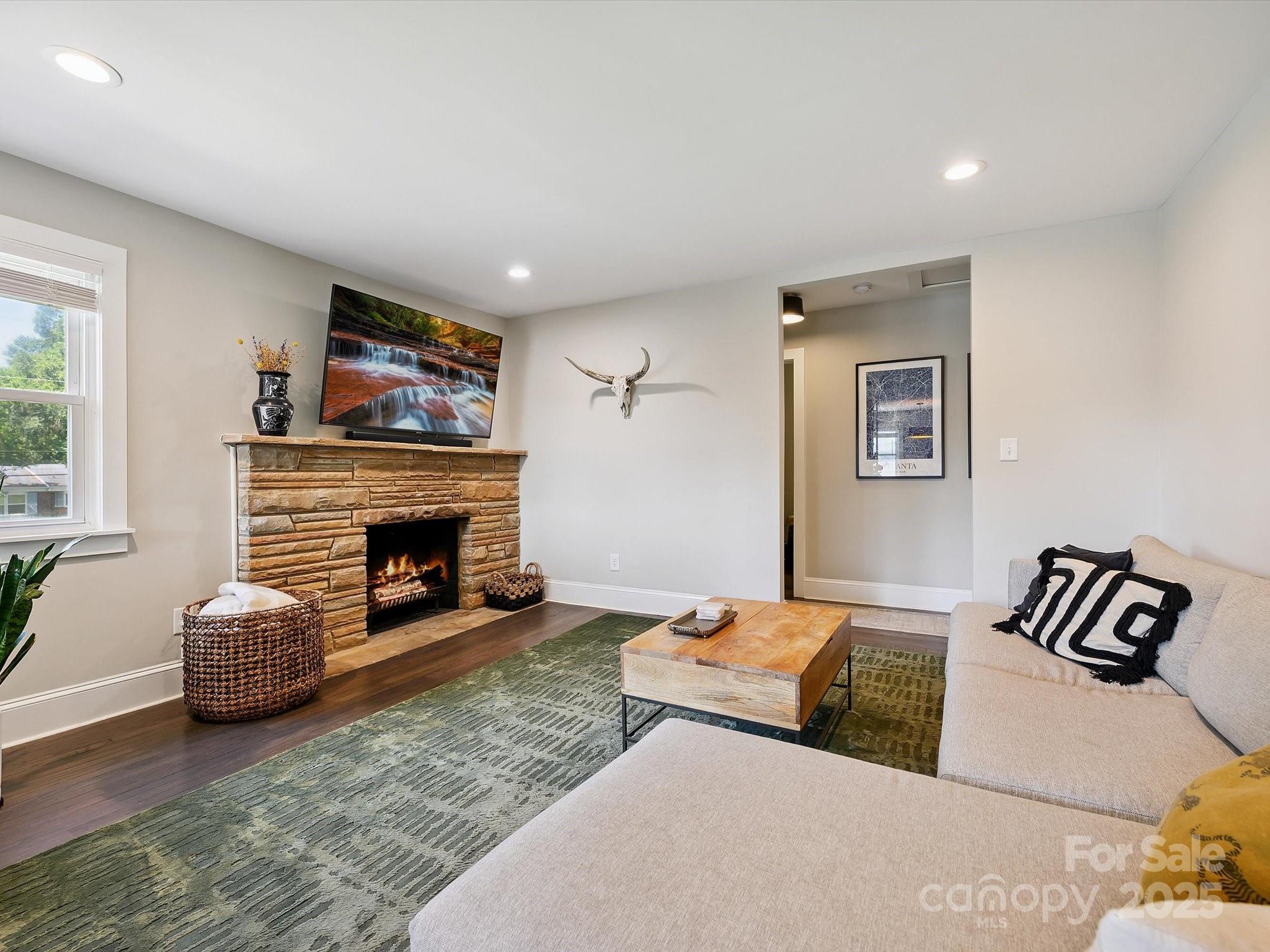 1516 Russell Avenue Property Photo 4