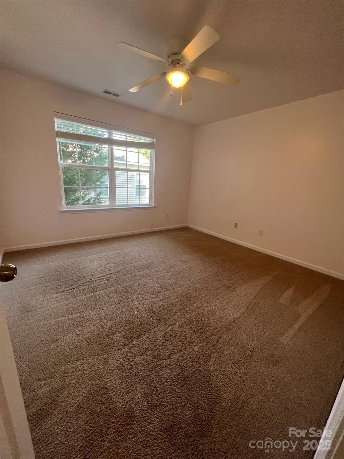 2988 Legacy Park Boulevard Property Photo 24
