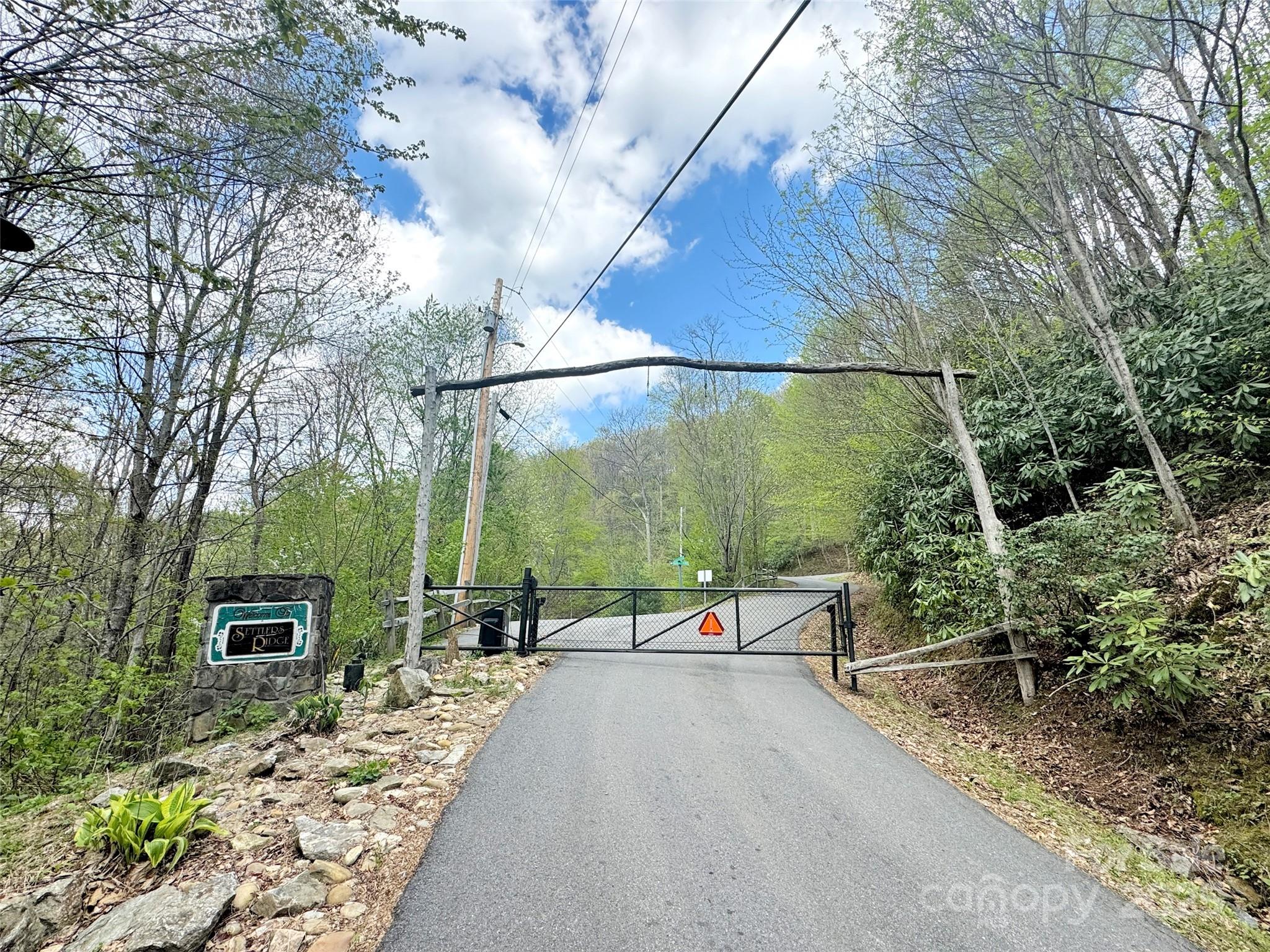 32 Sallywood Trail Property Photo 6