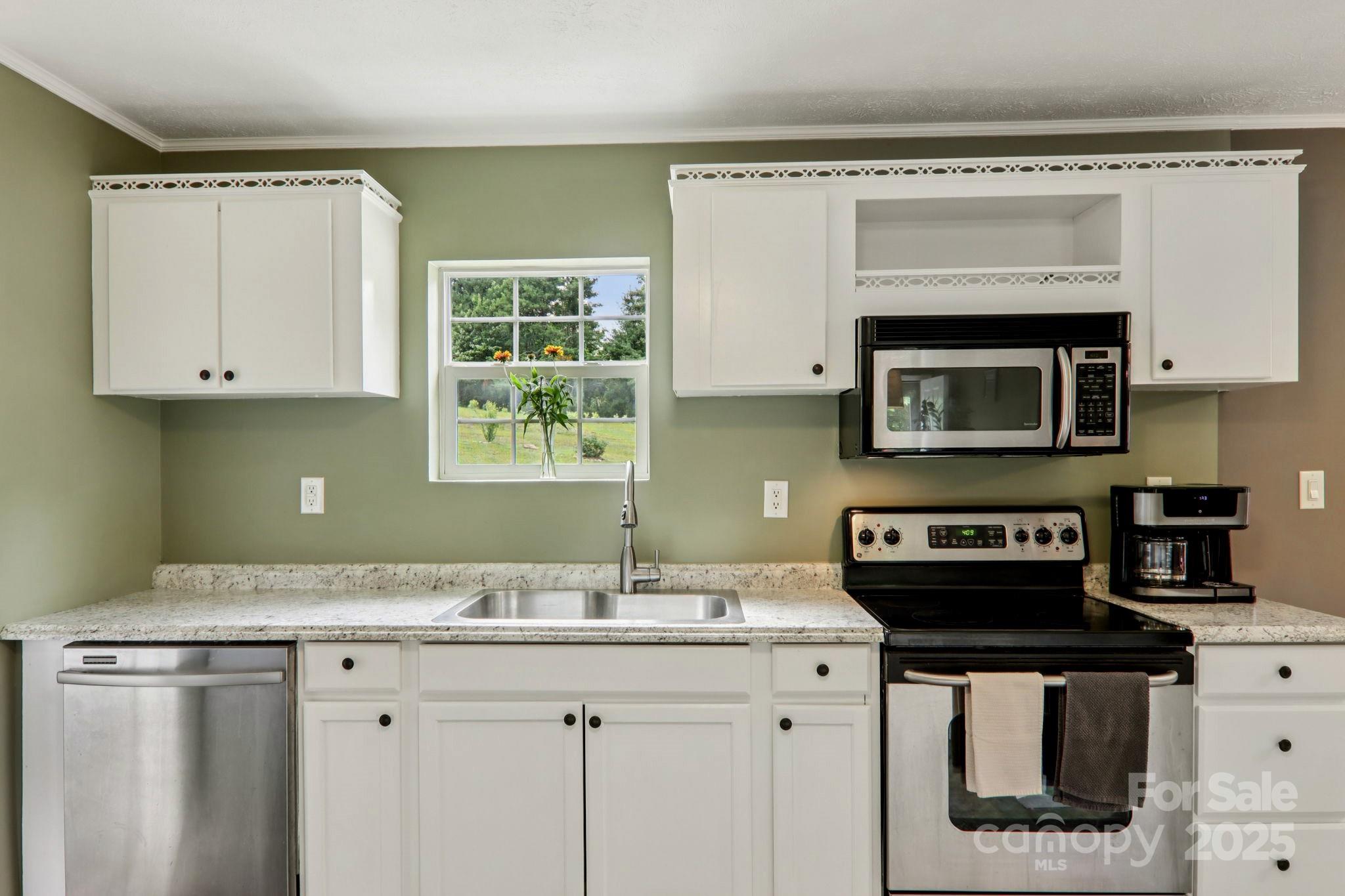 1282 Spicer Cove Road Property Photo 7