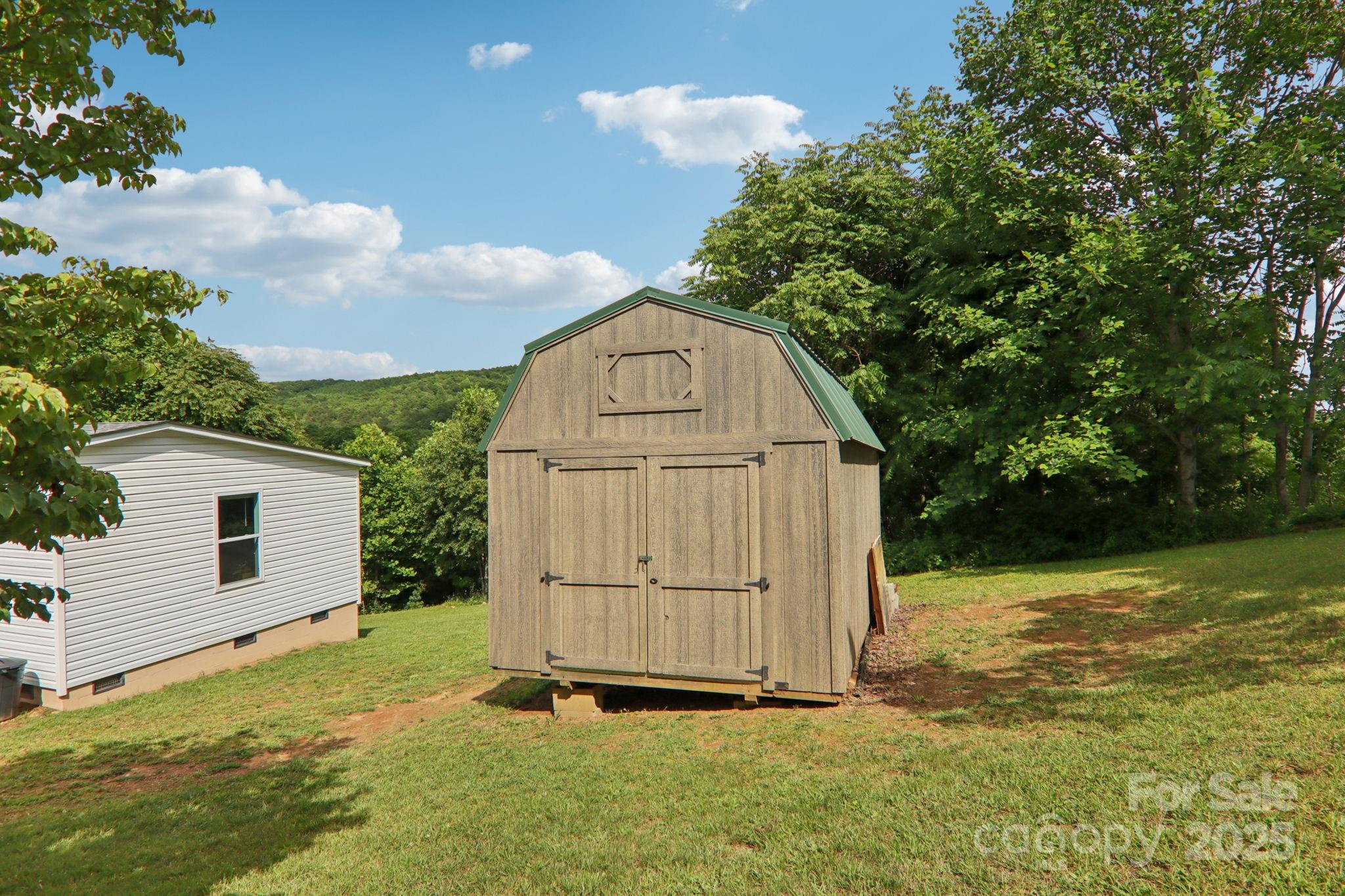 1282 Spicer Cove Road Property Photo 35