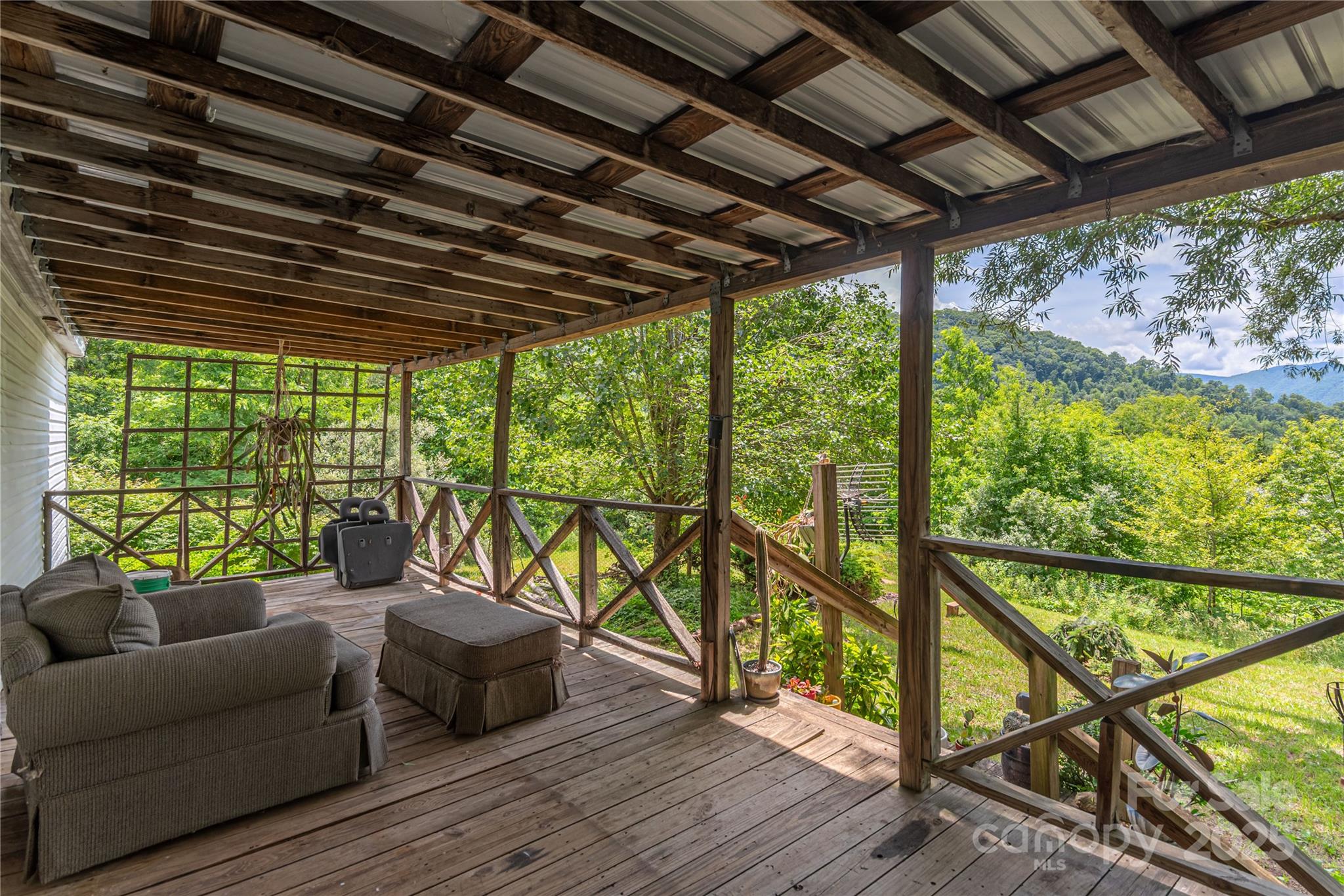 495 Courtney Lane Property Photo 15