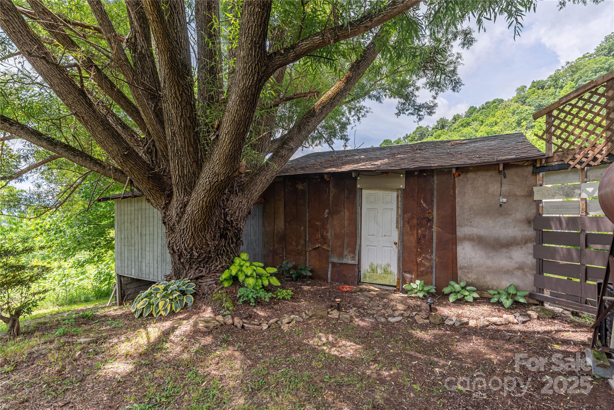 495 Courtney Lane Property Photo 19