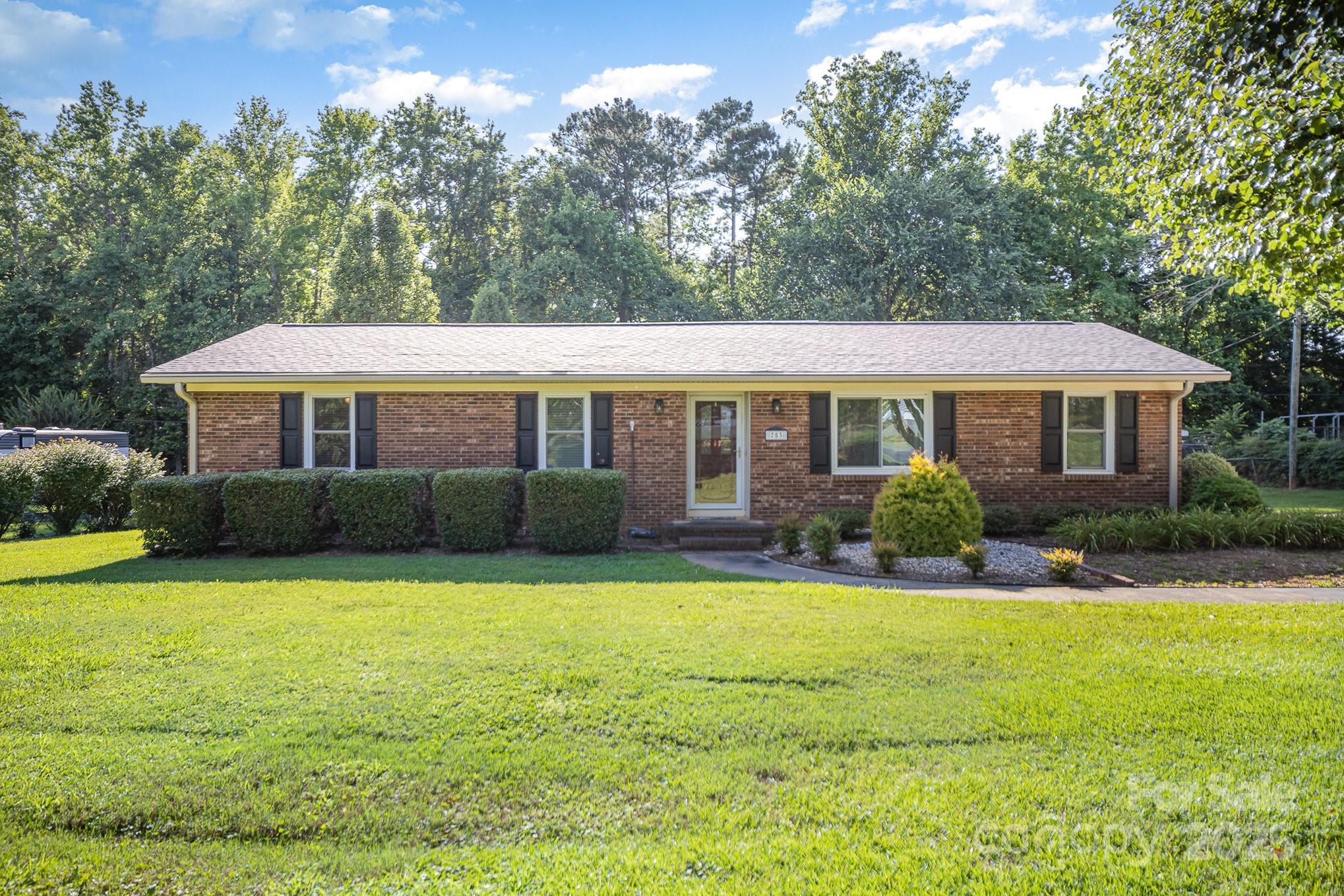 753 Briarfield Road Property Photo 1