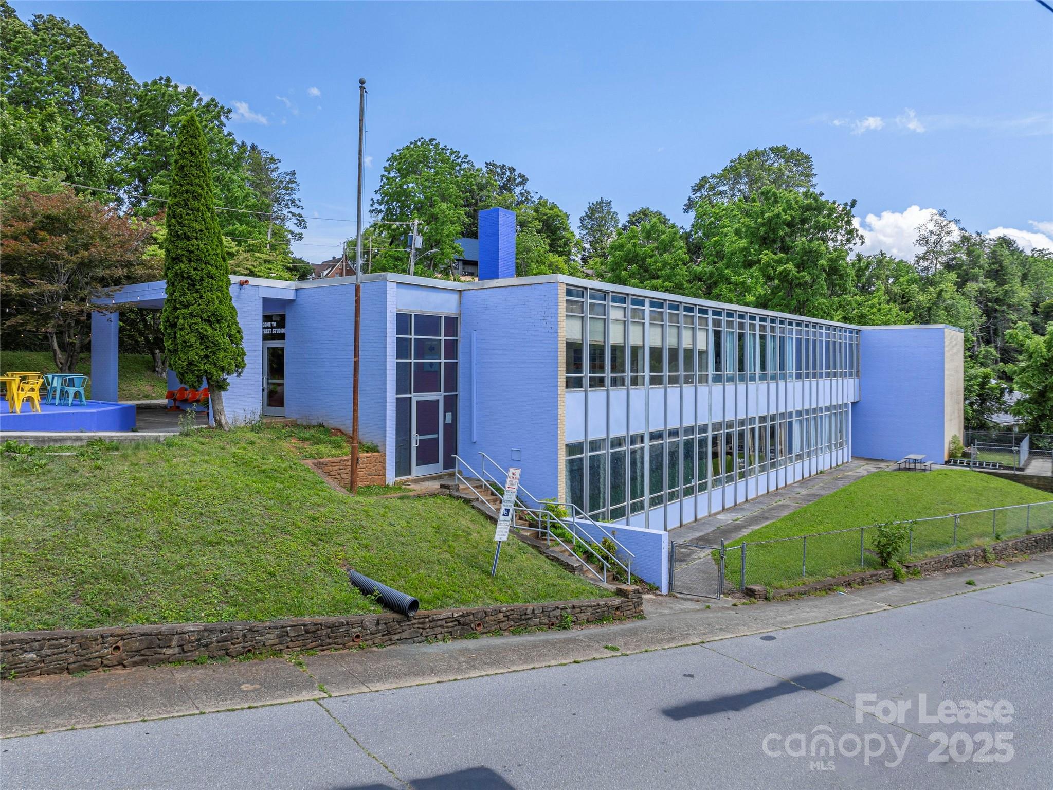 225 Church Street 105 Property Photo 1