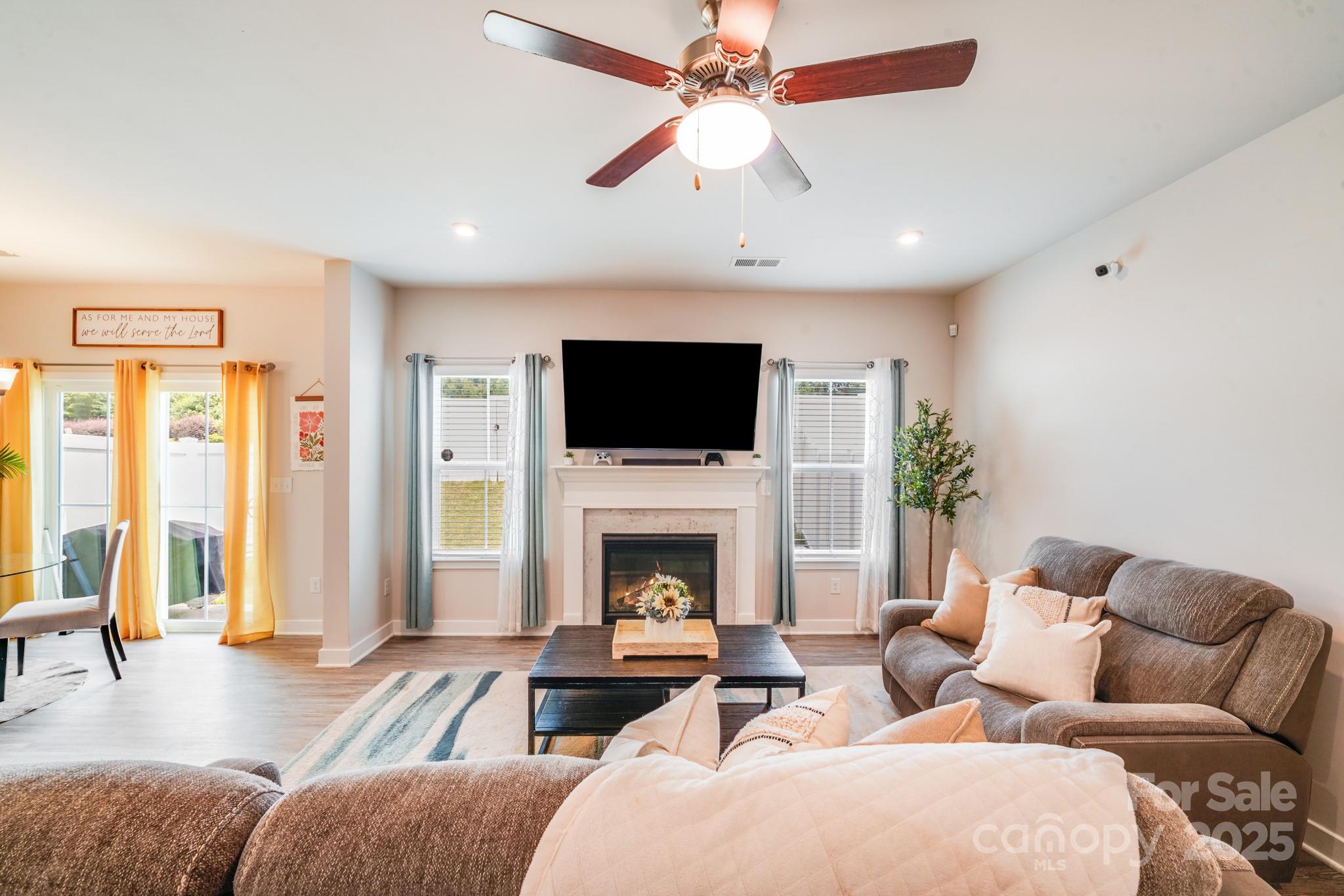 10412 Dalton Woods Court Property Photo 9