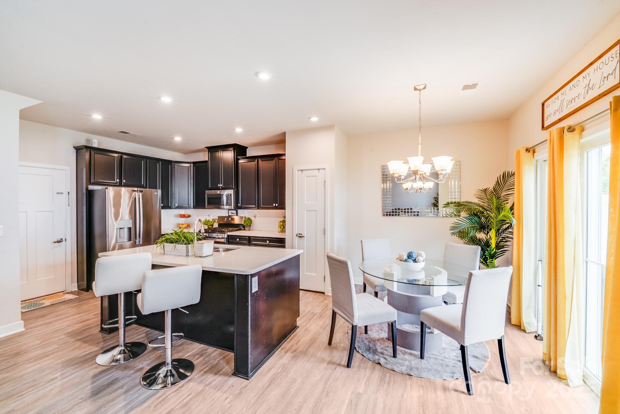 10412 Dalton Woods Court Property Photo 14