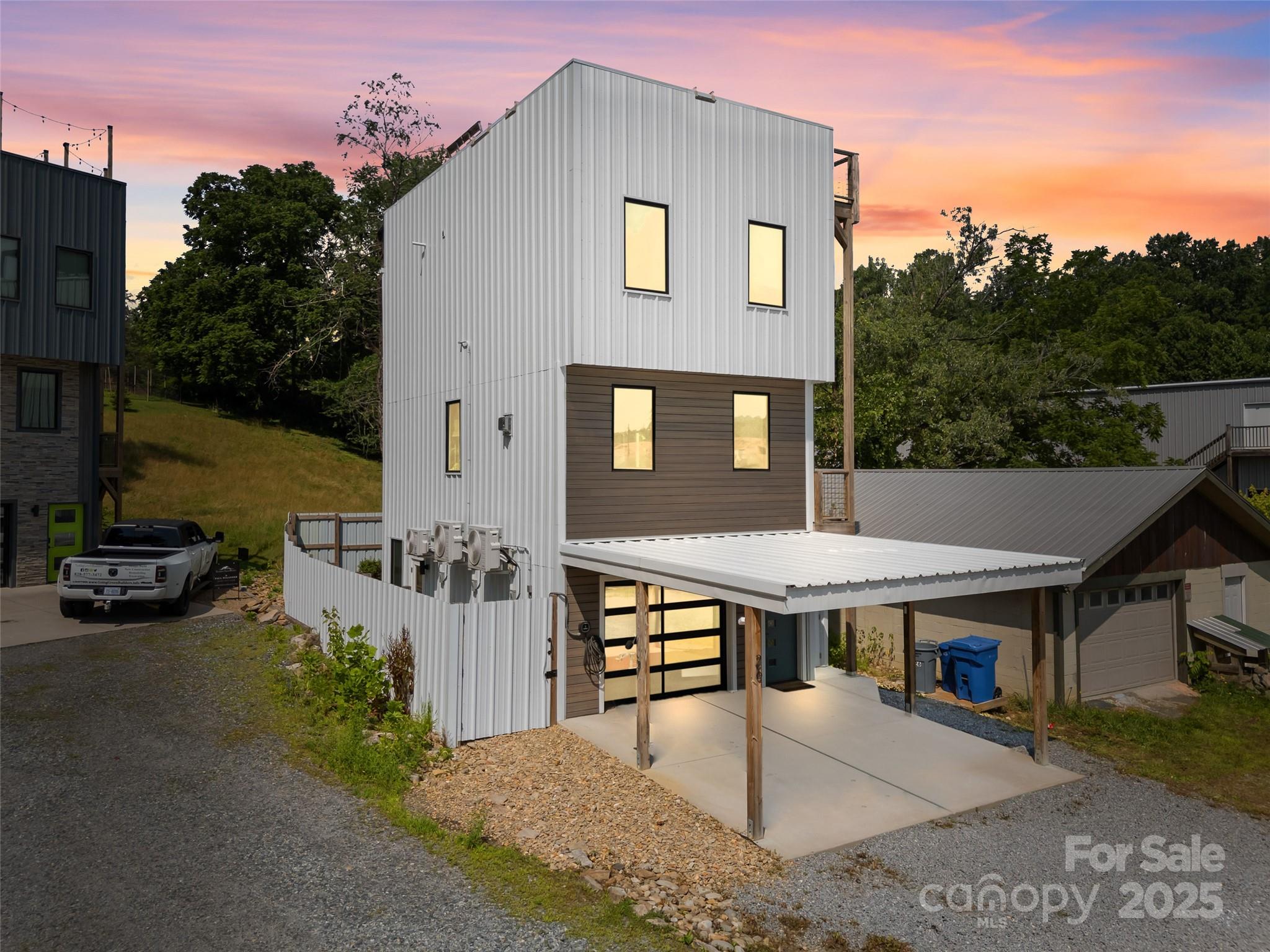 26 Carrick Lane Property Photo 1