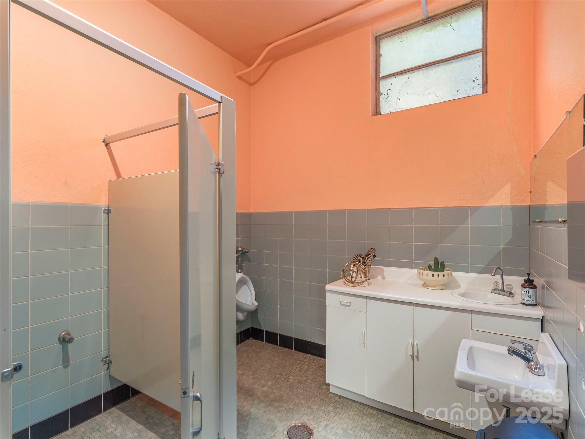 225 Church Street 204 Property Photo 11